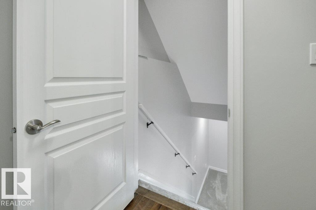 2663 Anderson Crescent, Edmonton, AB - Indoor Photo Showing Other Room