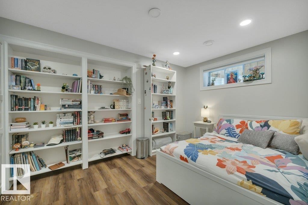 2663 Anderson Crescent, Edmonton, AB - Indoor Photo Showing Bedroom