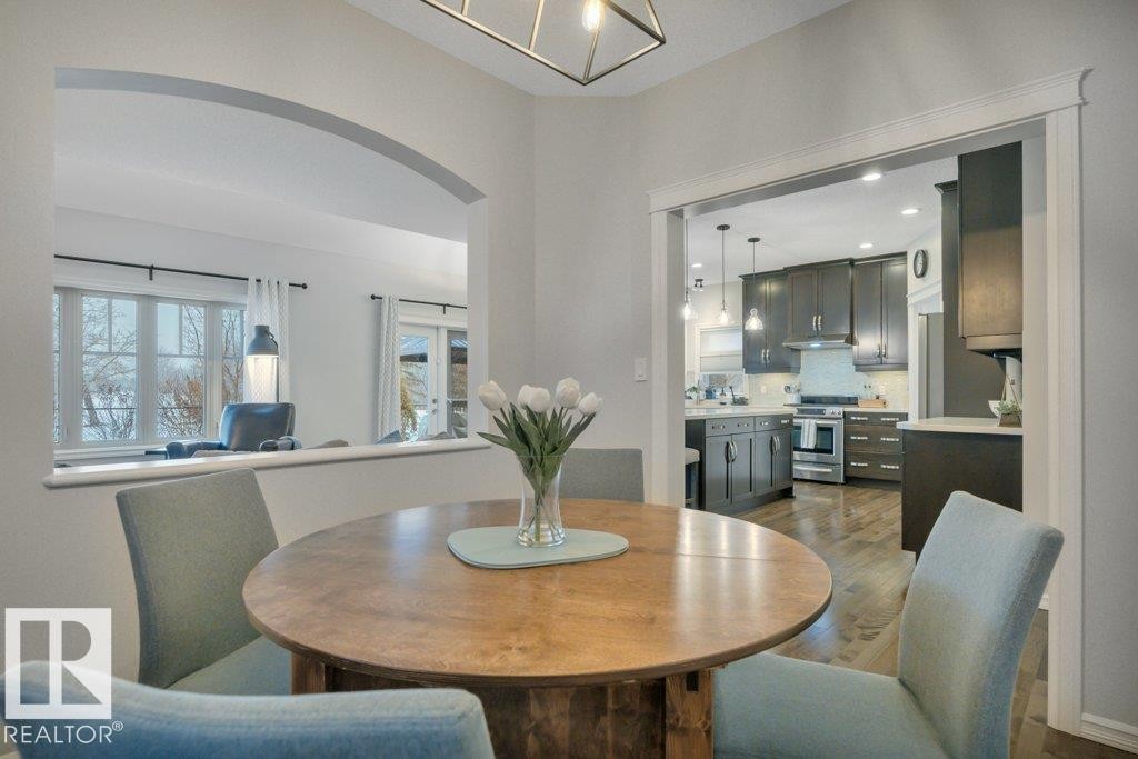 2663 Anderson Crescent, Edmonton, AB - Indoor Photo Showing Dining Room