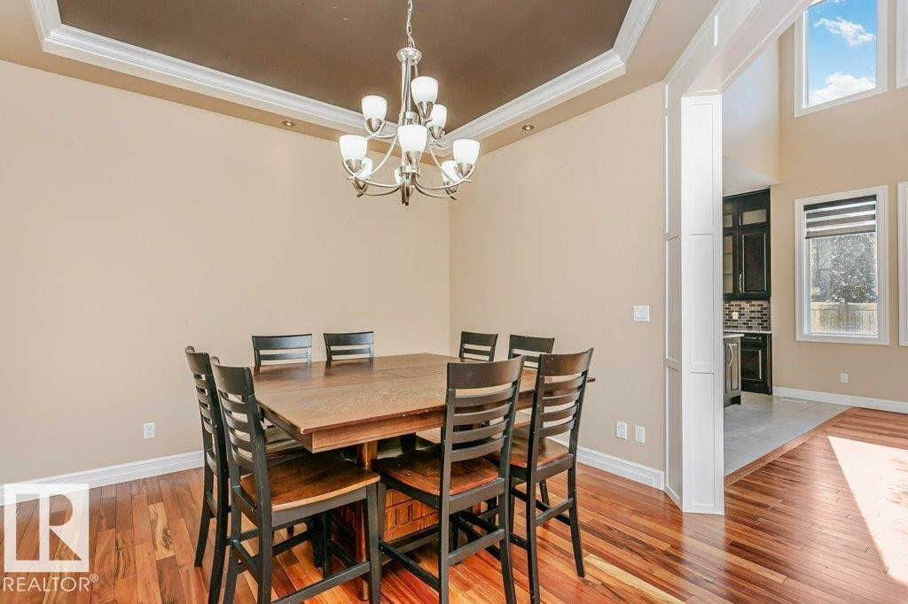 1211 Adamson Drive, Edmonton, AB - Indoor Photo Showing Dining Room