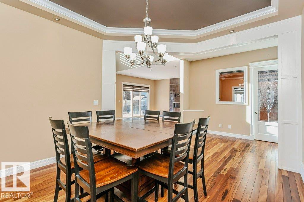 1211 Adamson Drive, Edmonton, AB - Indoor Photo Showing Dining Room