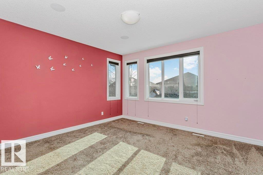 1211 Adamson Drive, Edmonton, AB - Indoor Photo Showing Other Room