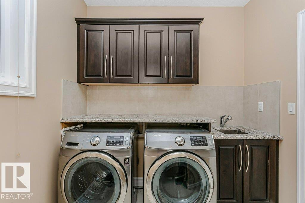 1211 Adamson Drive, Edmonton, AB - Indoor Photo Showing Laundry Room