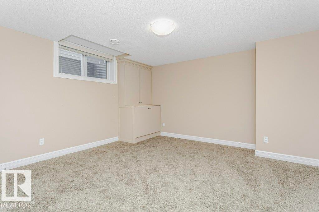 1211 Adamson Drive, Edmonton, AB - Indoor Photo Showing Other Room