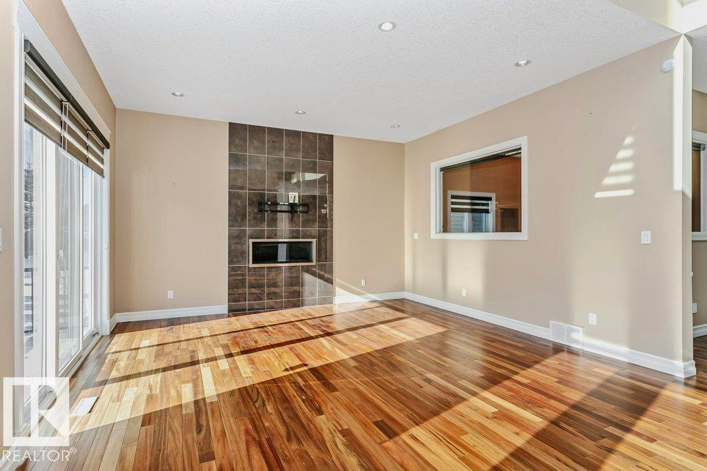1211 Adamson Drive, Edmonton, AB - Indoor Photo Showing Other Room