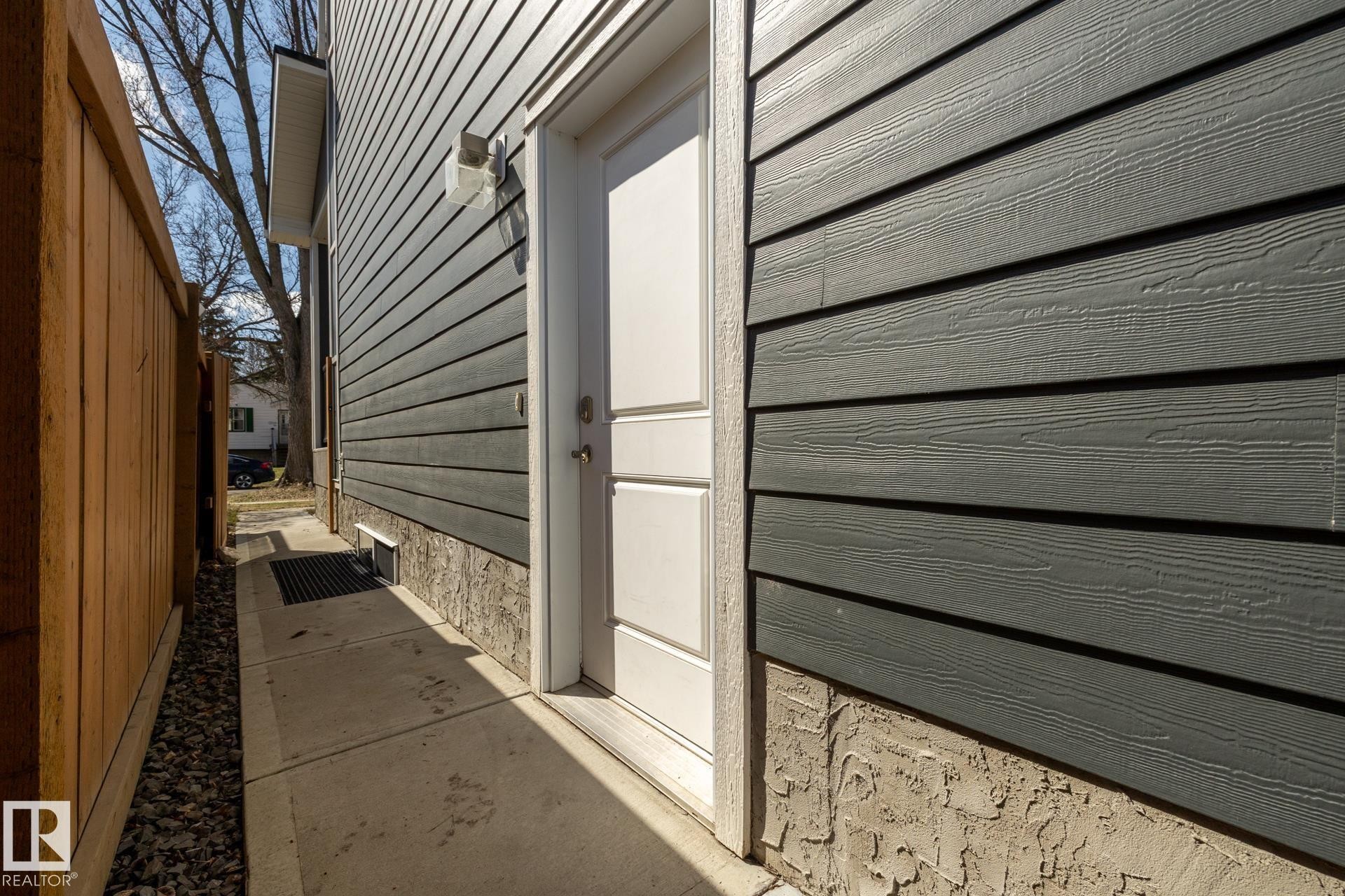 10936 71 Avenue, Edmonton, AB - Outdoor With Exterior