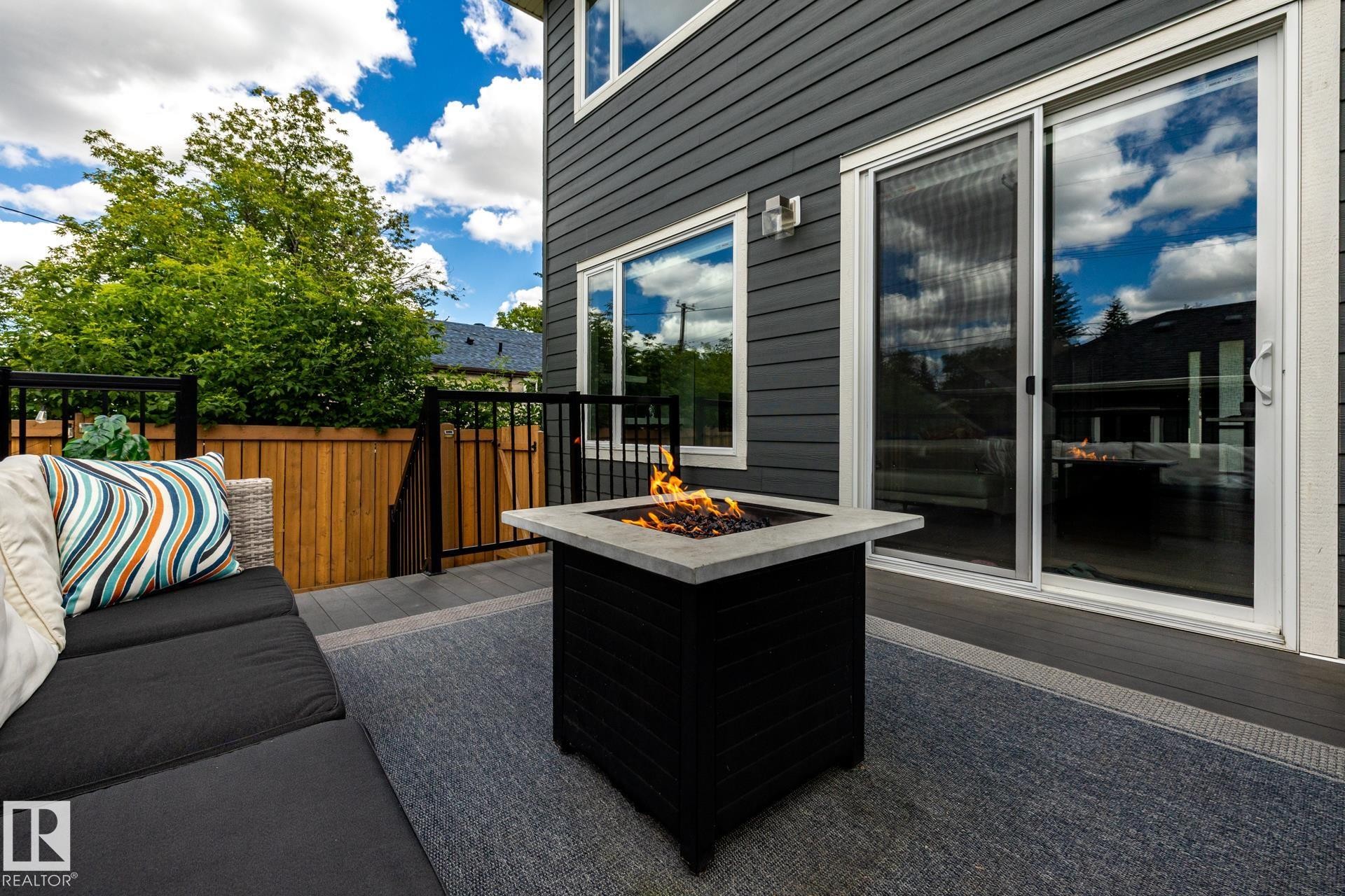 10936 71 Avenue, Edmonton, AB - Outdoor With Deck Patio Veranda