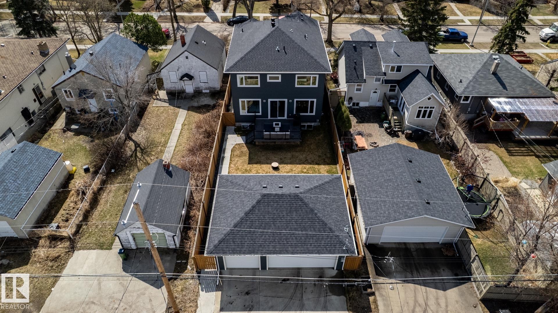 10936 71 Avenue, Edmonton, AB - Outdoor With Facade