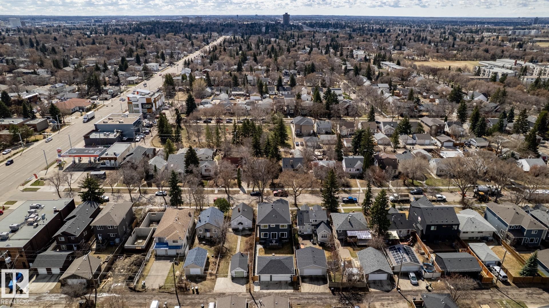 10936 71 Avenue, Edmonton, AB - Outdoor With View
