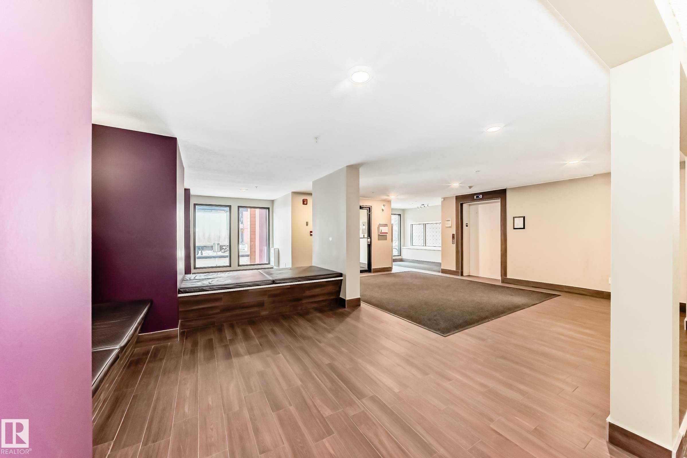 View of lobby - 403 340 Windermere Road, Edmonton, AB - Indoor Photo Showing Other Room