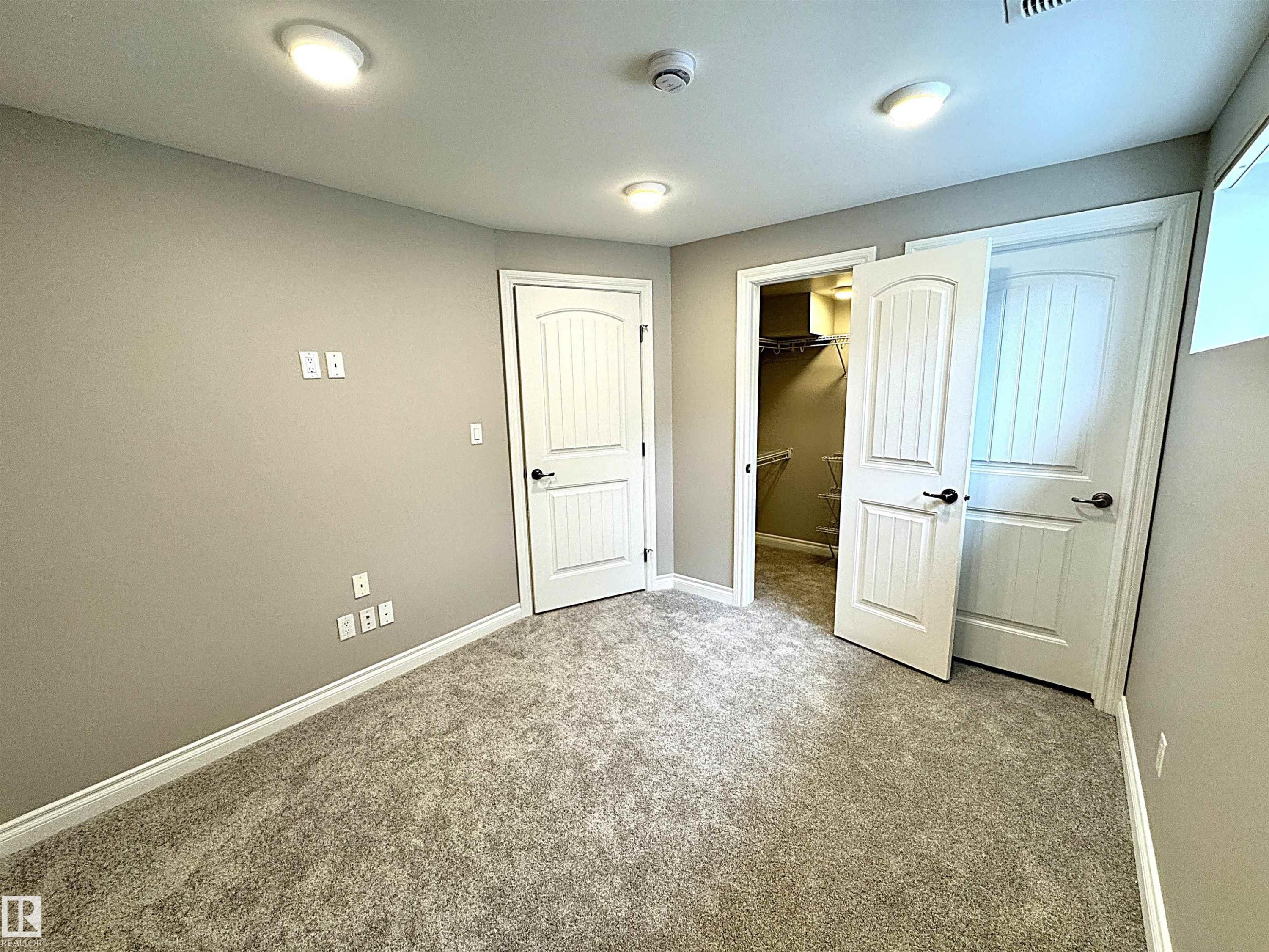 1473 Wates Link, Edmonton, AB - Indoor Photo Showing Other Room