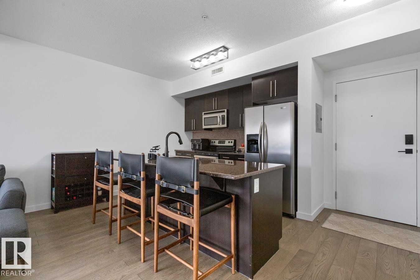 408 11203 103A Avenue, Edmonton, AB - Indoor Photo Showing Kitchen