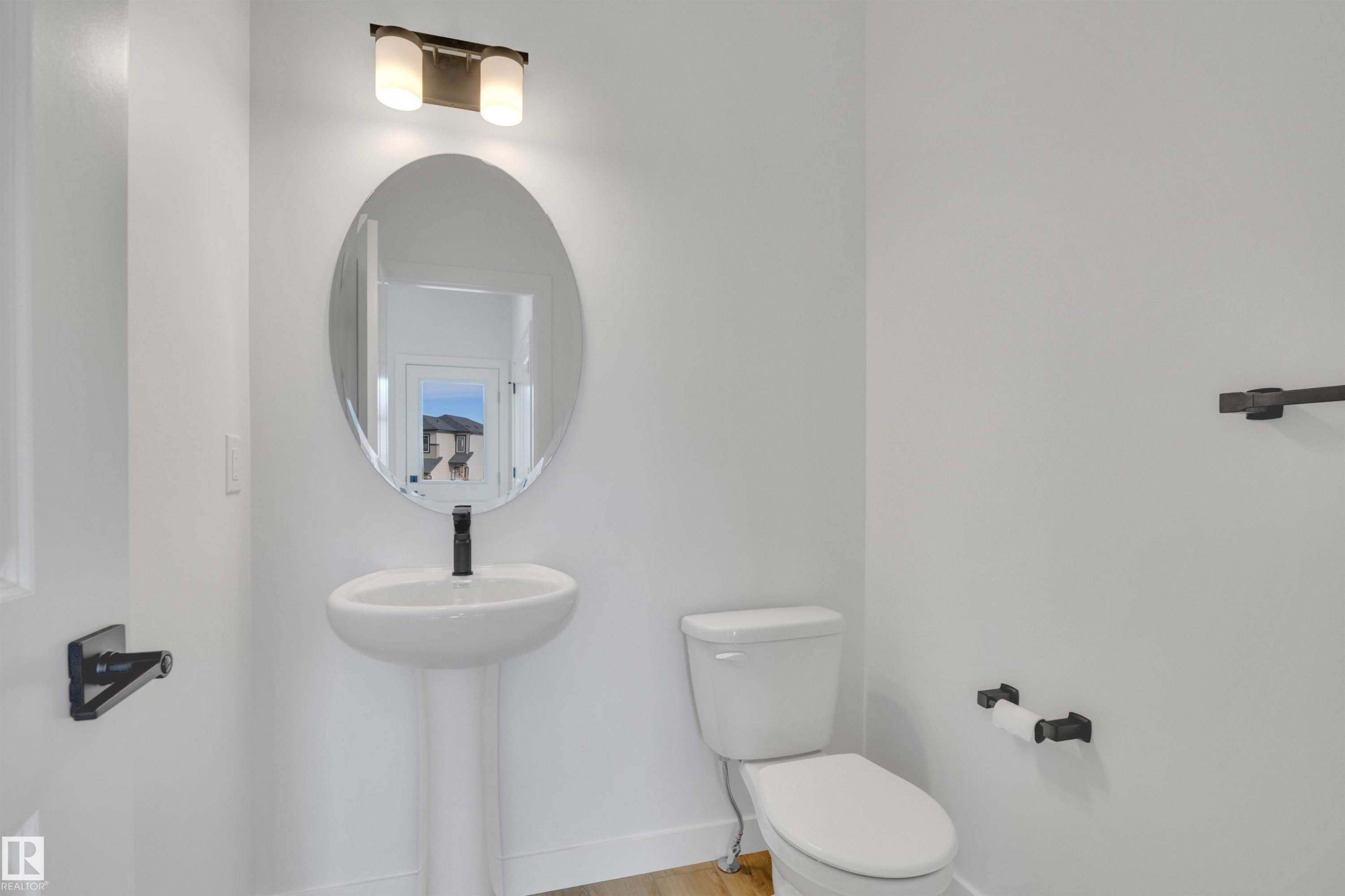 203 Wattle Road, Leduc, AB - Indoor Photo Showing Bathroom