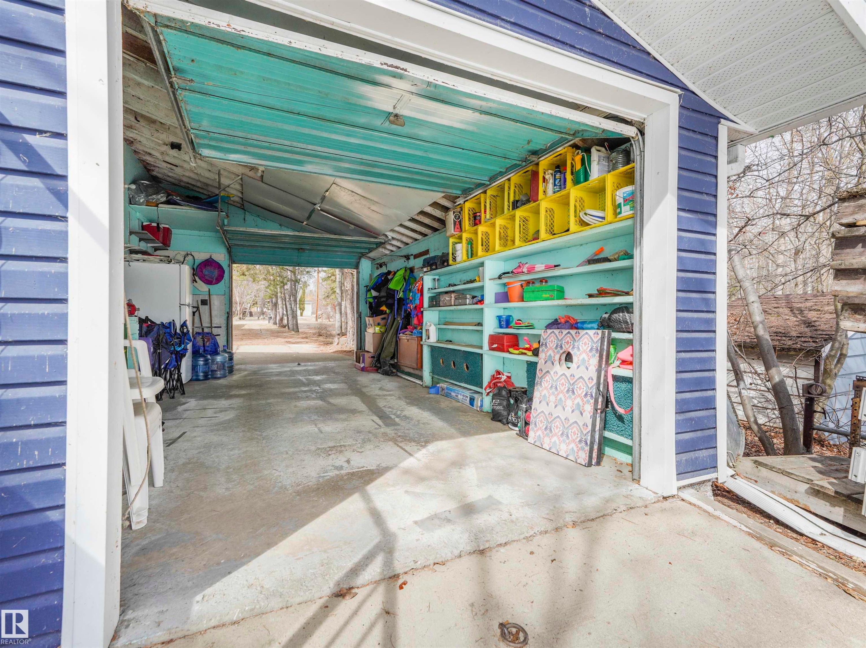 809 8 Street, Rural Lac Ste. Anne County, AB - Photo Showing Garage