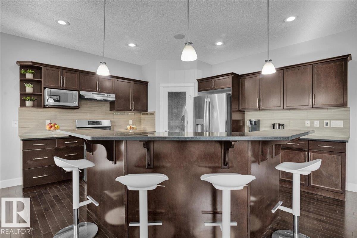 17028 78 Street, Edmonton, AB - Indoor Photo Showing Kitchen With Upgraded Kitchen