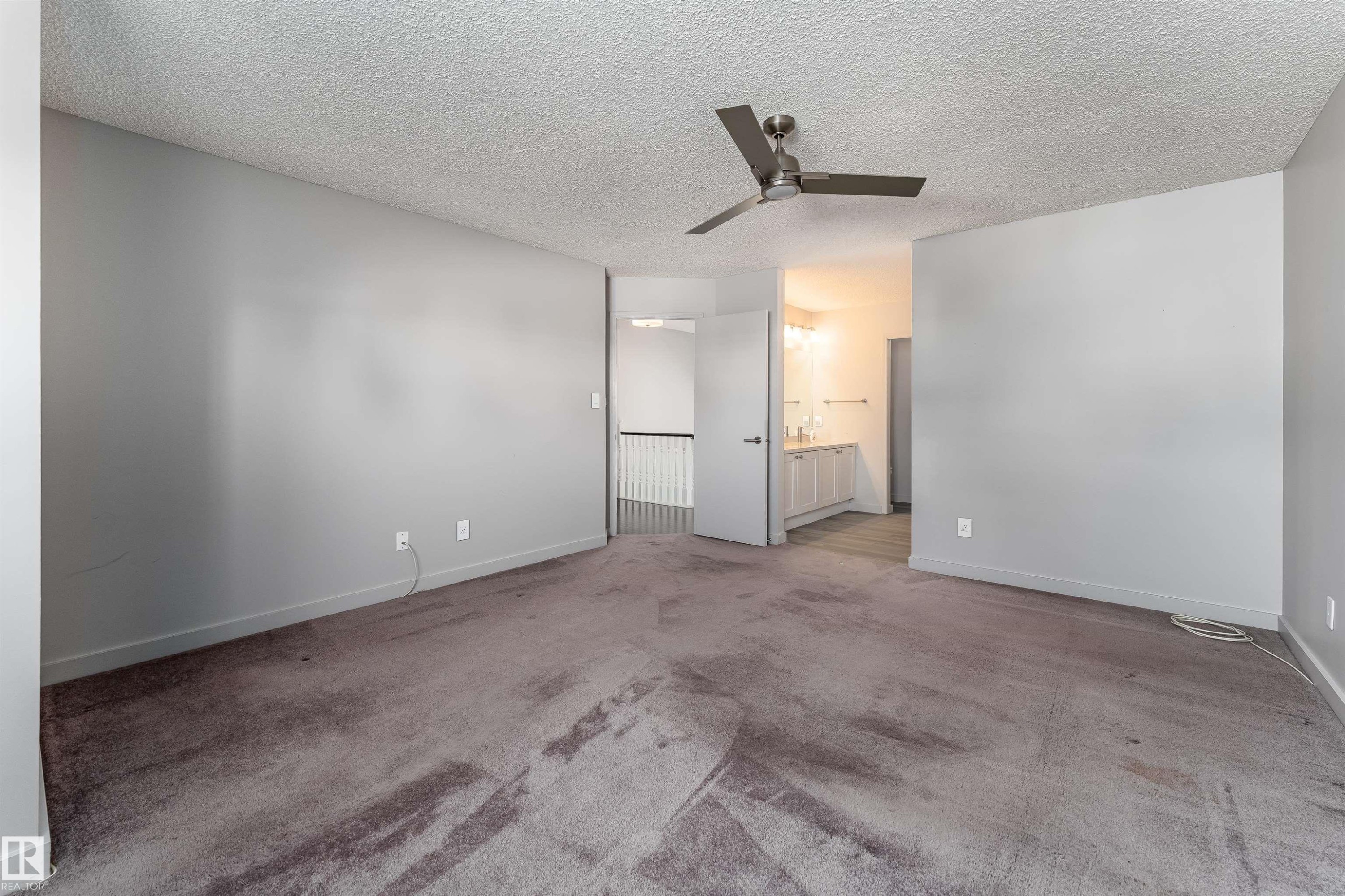 174 Oeming Road, Edmonton, AB - Indoor Photo Showing Other Room