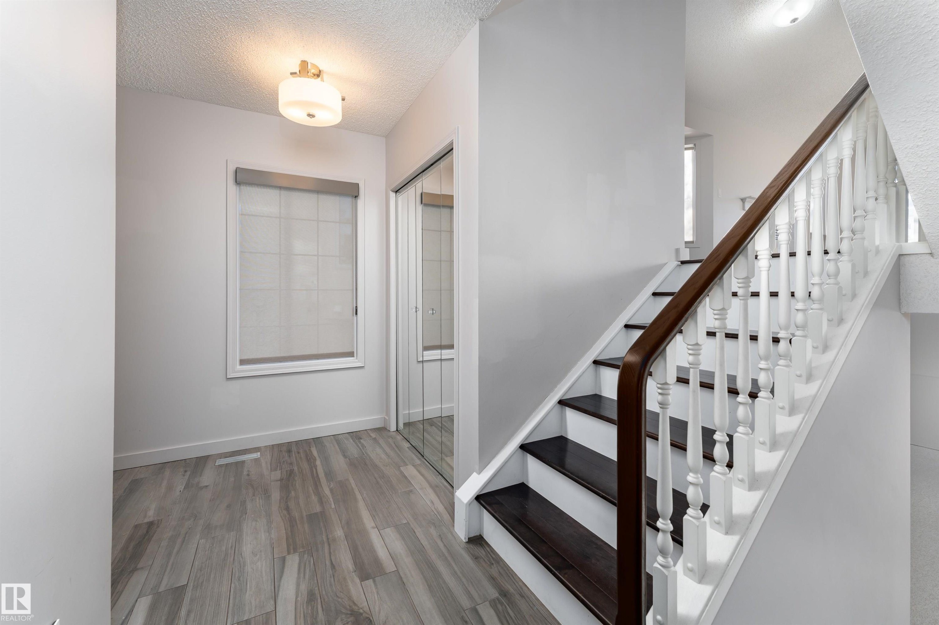 174 Oeming Road, Edmonton, AB - Indoor Photo Showing Other Room