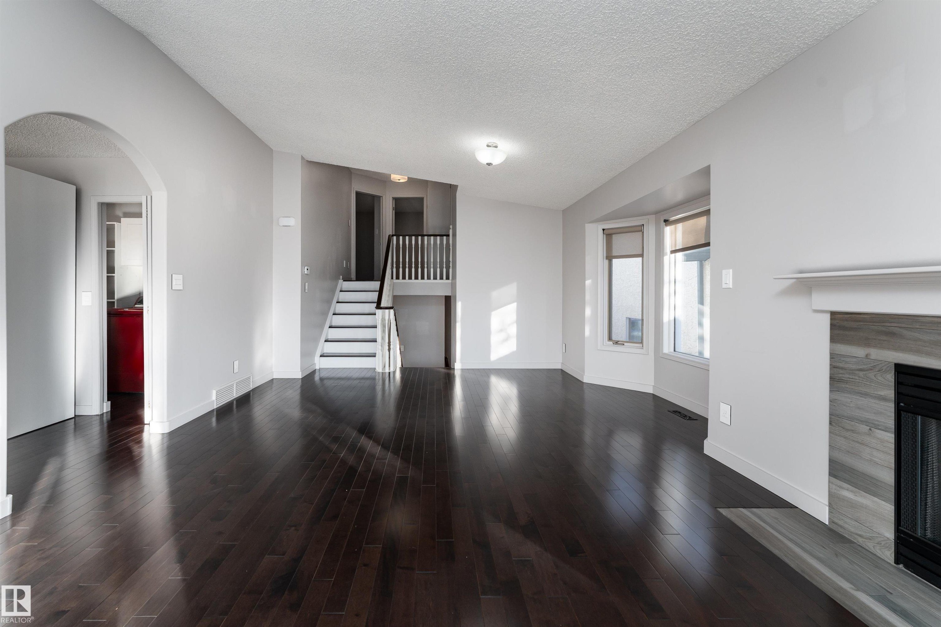 174 Oeming Road, Edmonton, AB - Indoor With Fireplace