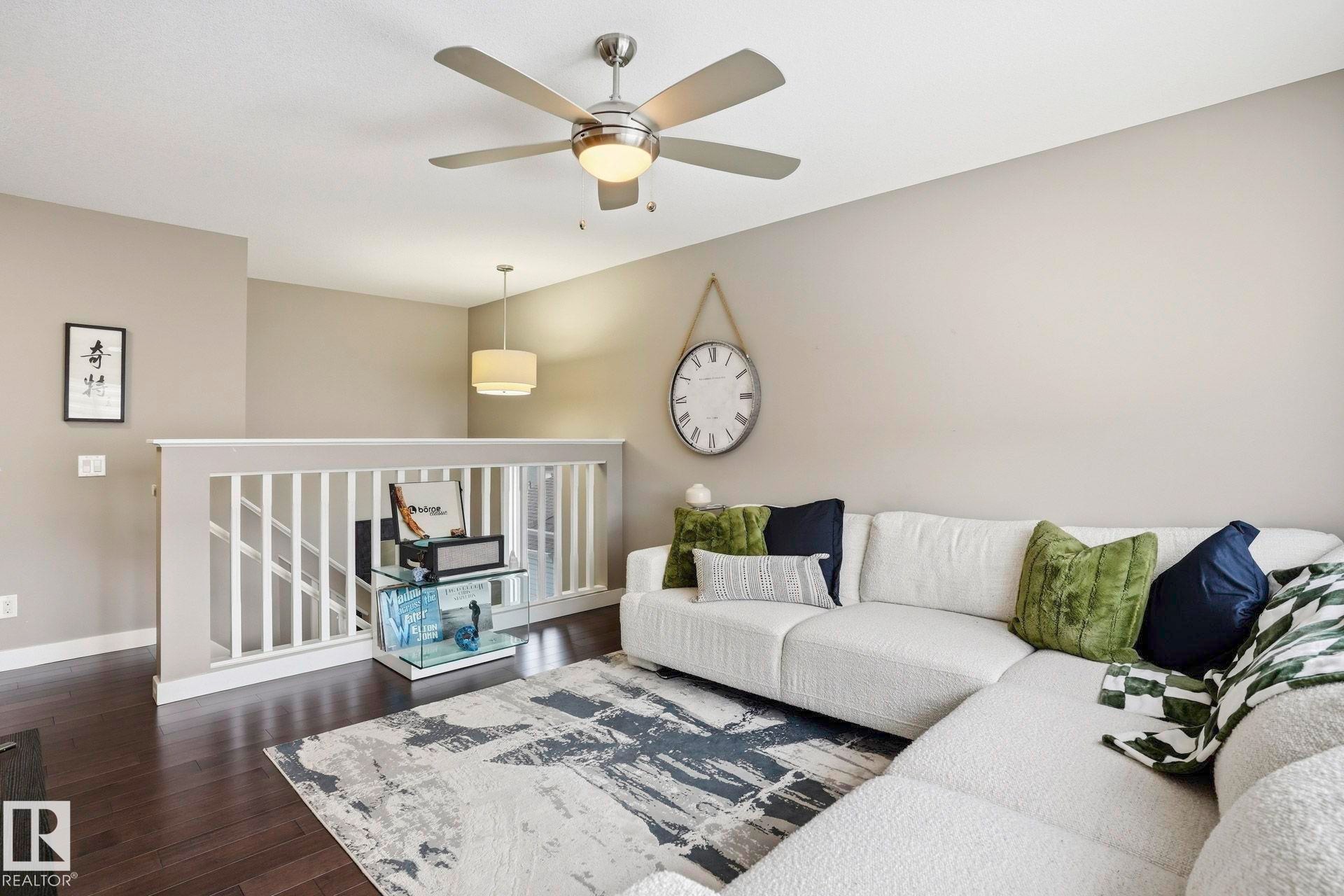 2236 Calhoun Link Link, Edmonton, AB - Indoor Photo Showing Living Room
