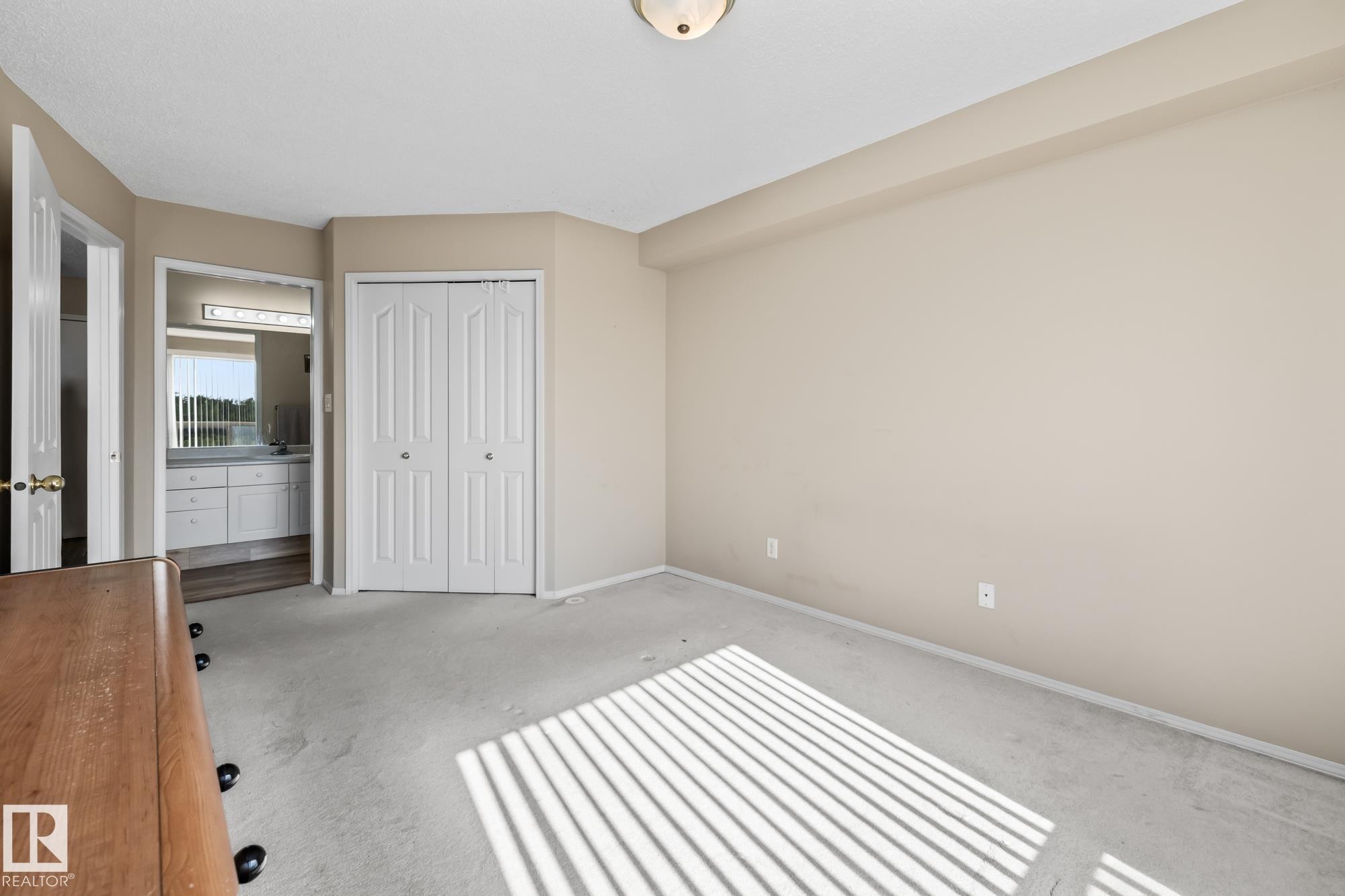 500 182 Haddow Close, Edmonton, AB - Indoor Photo Showing Other Room