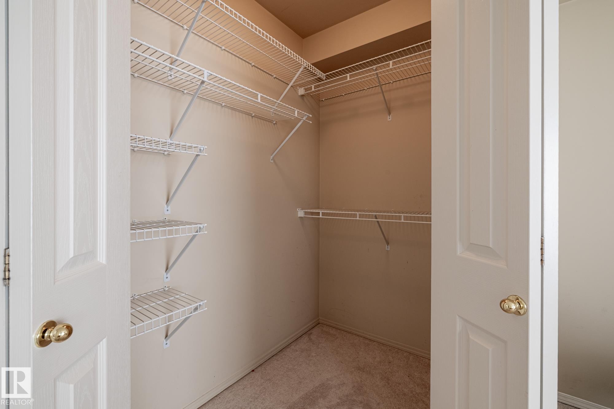 500 182 Haddow Close, Edmonton, AB - Indoor With Storage