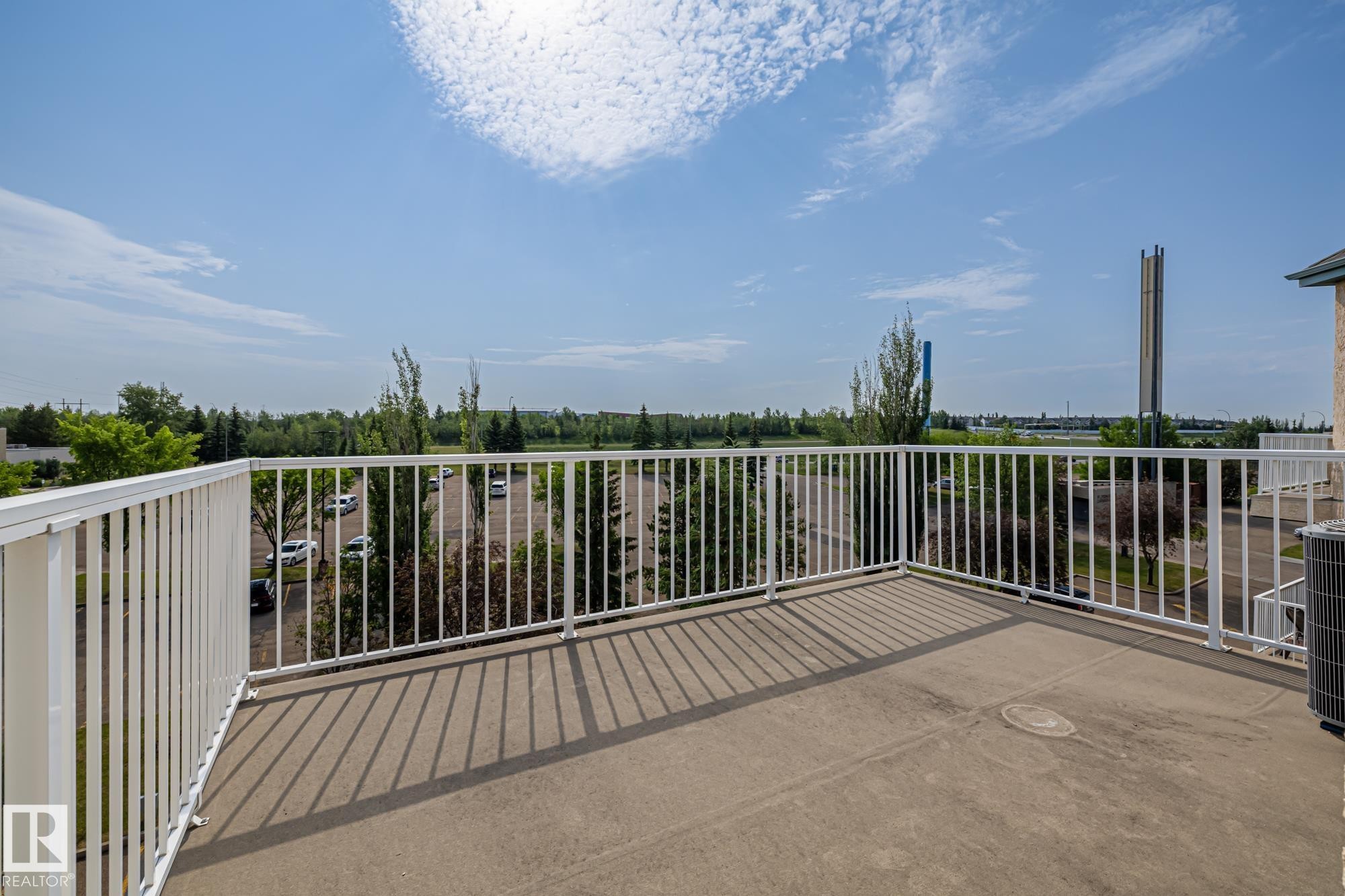 500 182 Haddow Close, Edmonton, AB - Outdoor