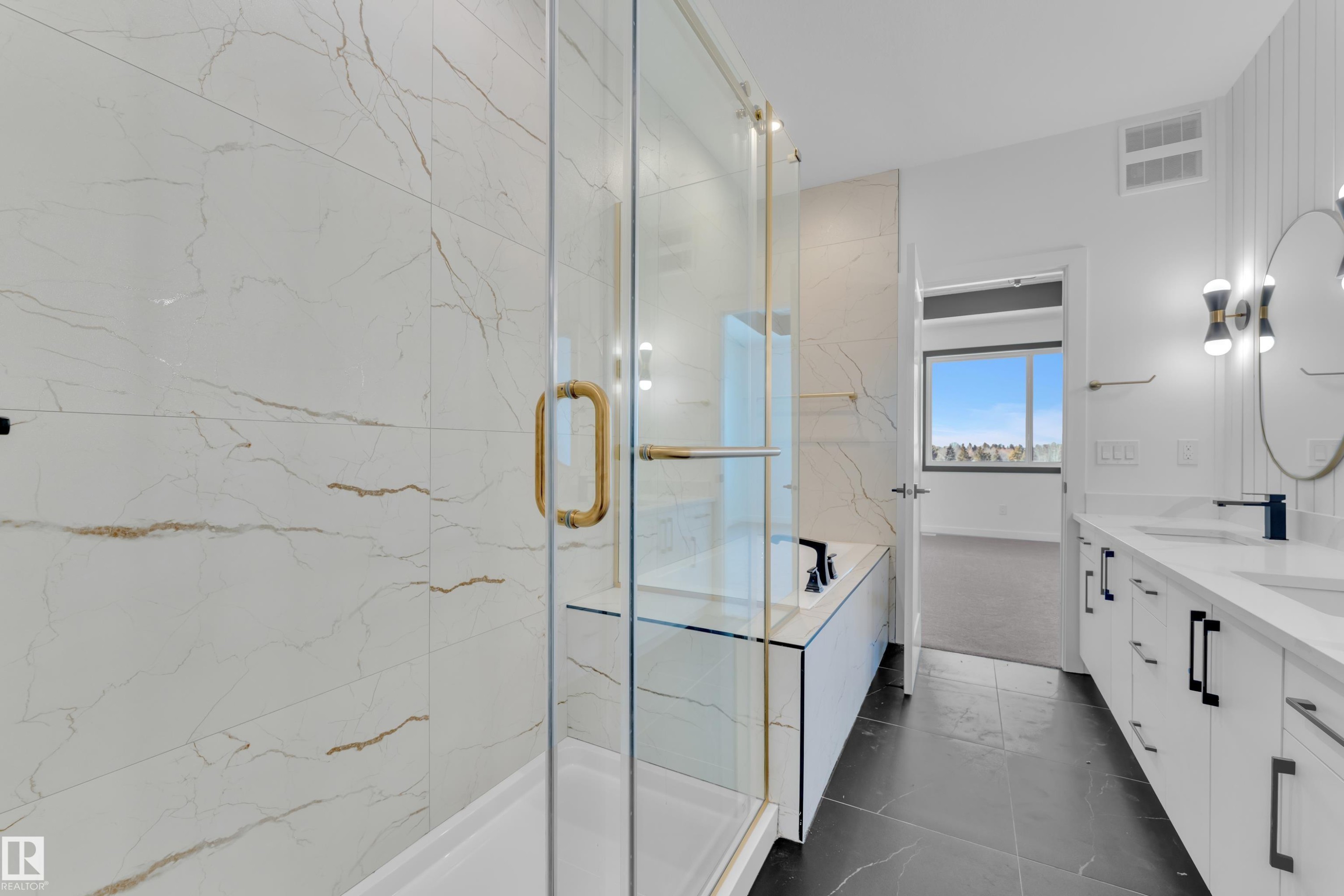 36 Grayson Green, Stony Plain, AB - Indoor Photo Showing Bathroom