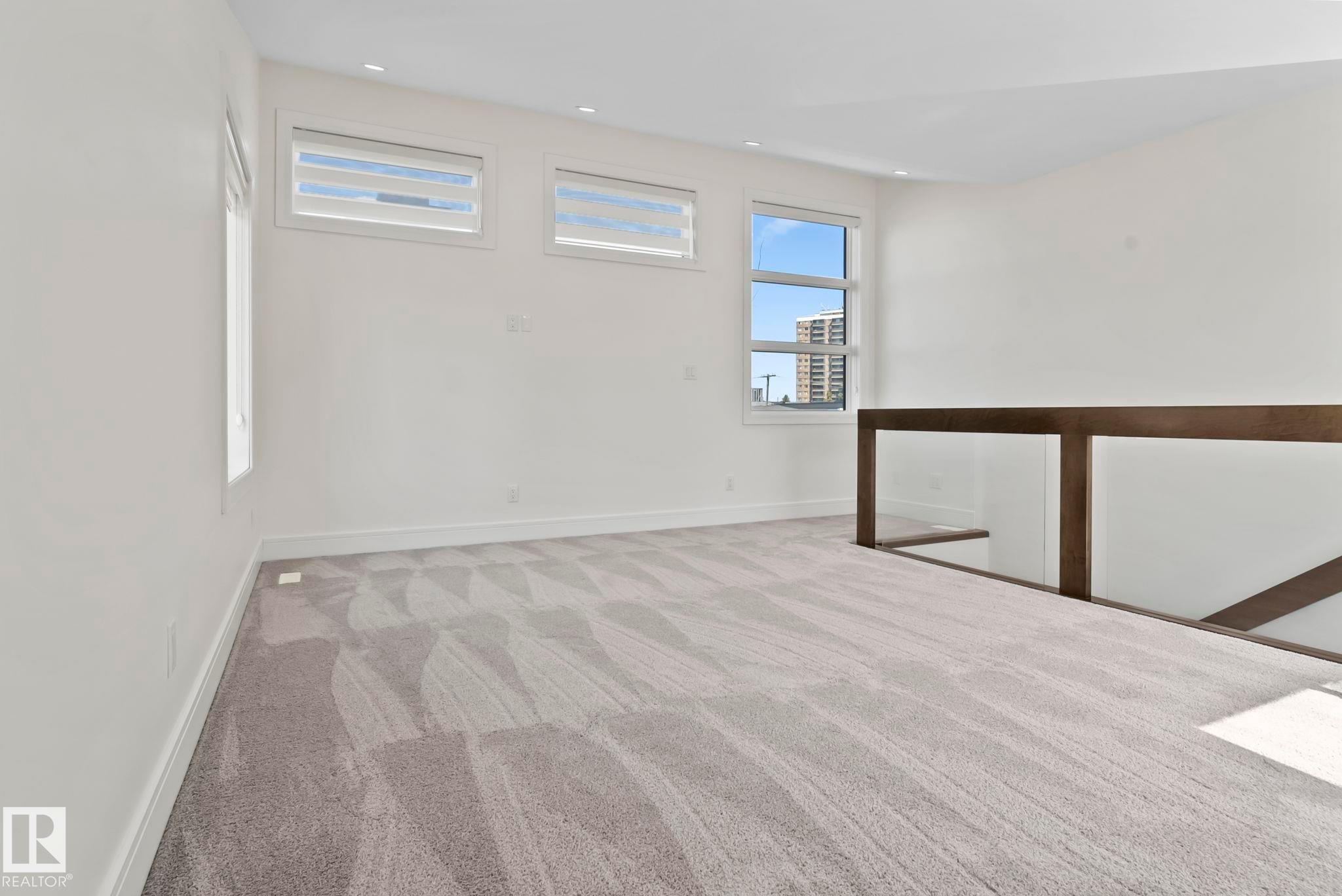 14041 101A Avenue, Edmonton, AB - Indoor Photo Showing Other Room