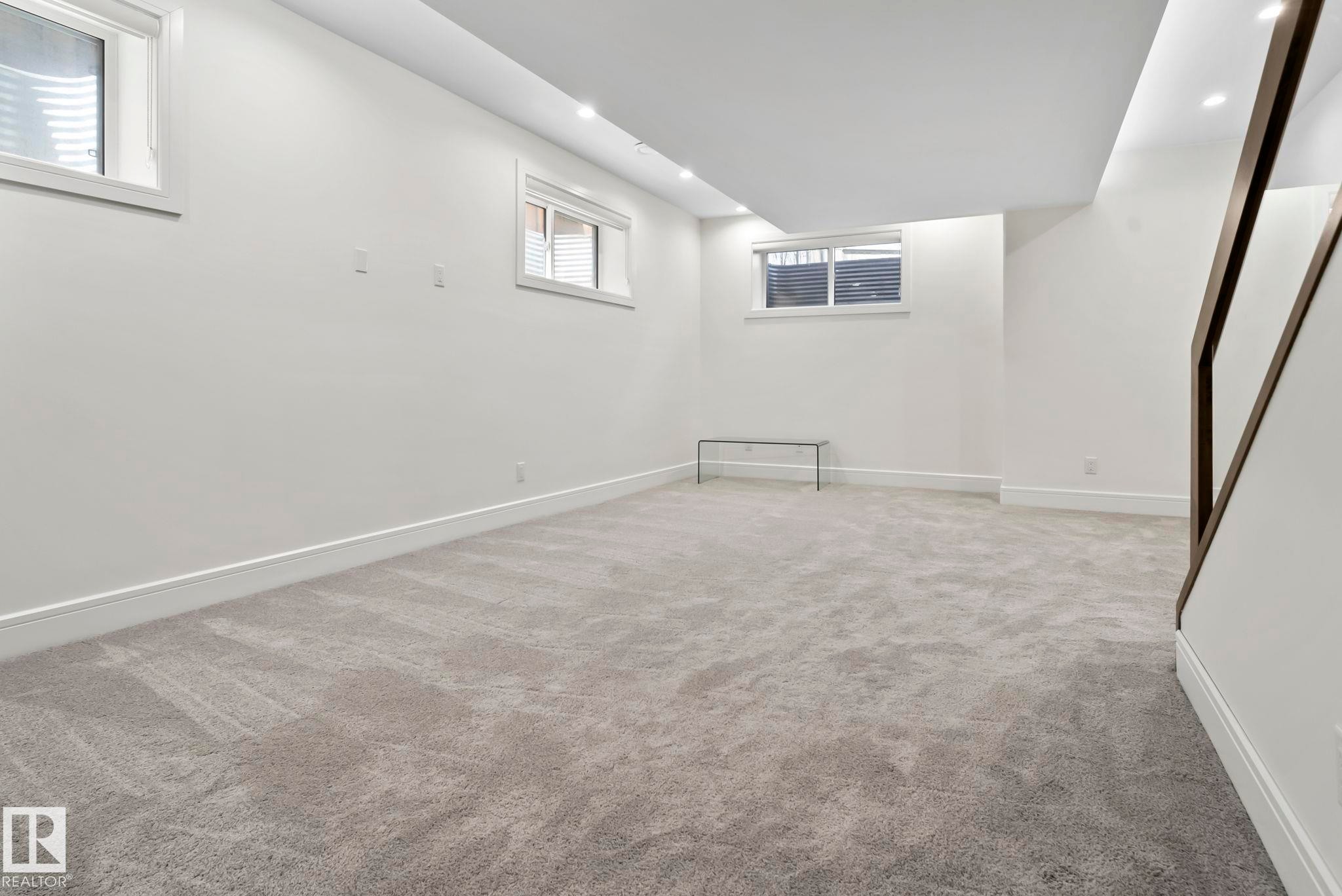 14041 101A Avenue, Edmonton, AB - Indoor Photo Showing Other Room