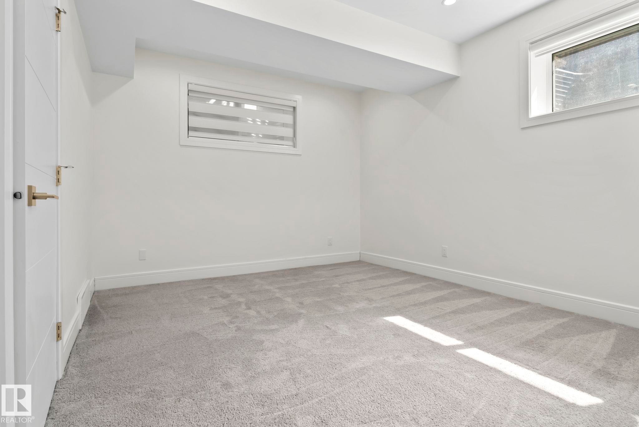 14041 101A Avenue, Edmonton, AB - Indoor Photo Showing Other Room
