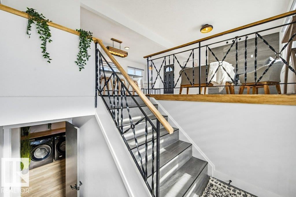 View of staircase - 7016 92A Avenue, Edmonton, AB - Indoor Photo Showing Other Room