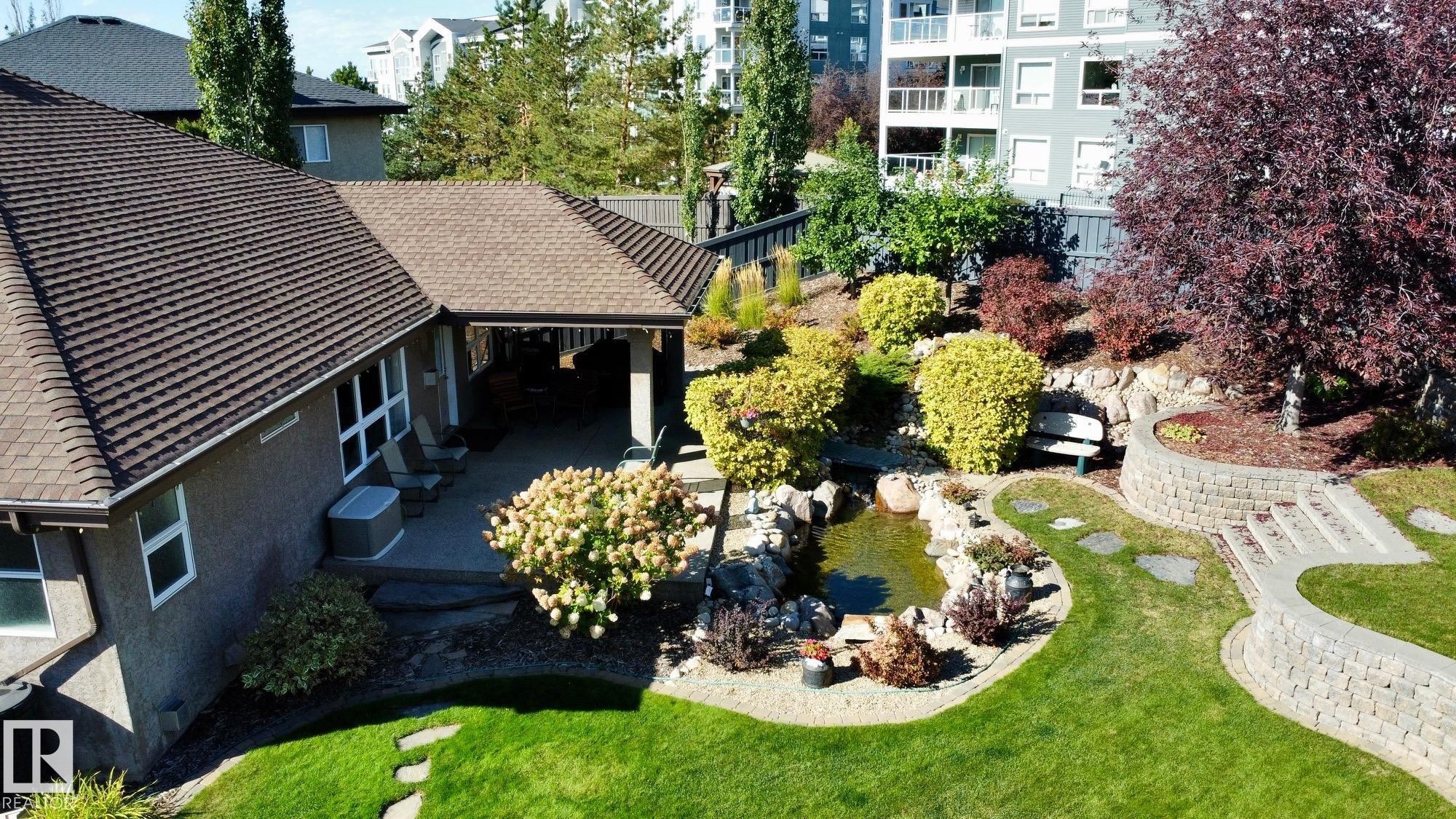 928 Thompson Place, Edmonton, AB - Outdoor