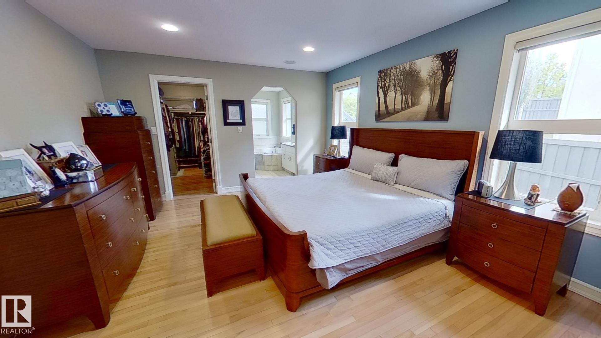 928 Thompson Place, Edmonton, AB - Indoor Photo Showing Bedroom