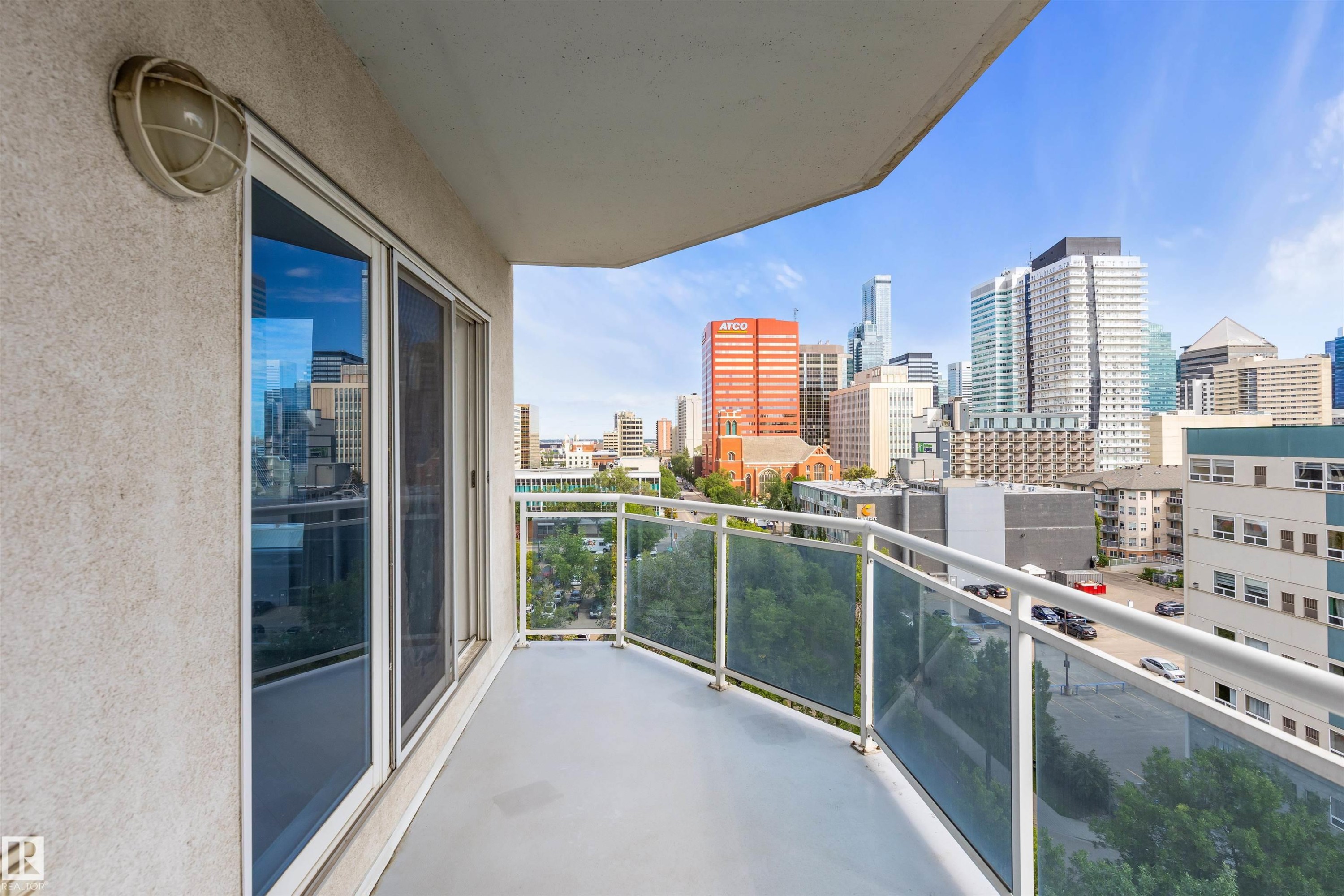 901 10504 99 Avenue, Edmonton, AB - Outdoor With Exterior