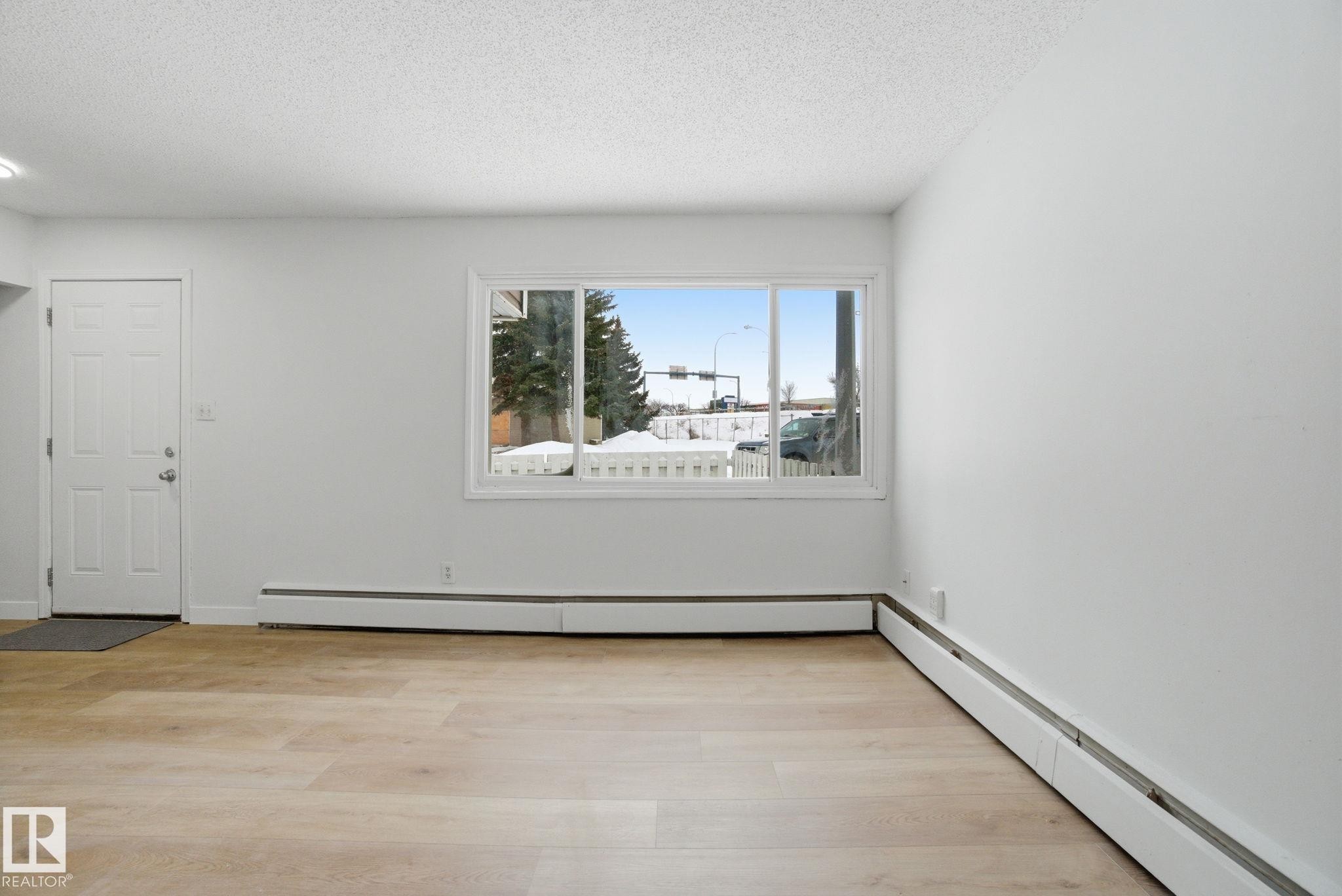 308 2908 116A Avenue, Edmonton, AB - Indoor Photo Showing Other Room