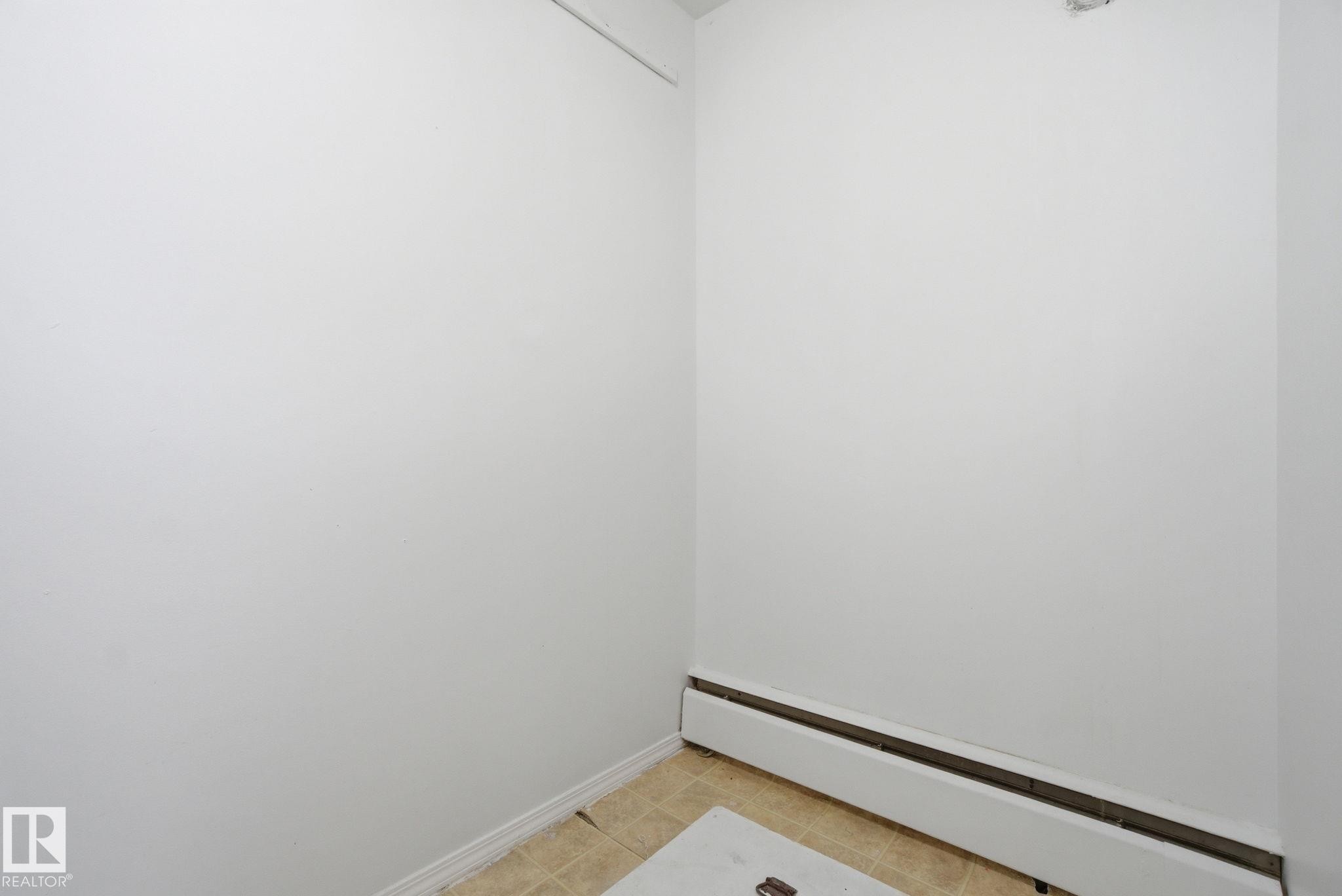 308 2908 116A Avenue, Edmonton, AB - Indoor Photo Showing Other Room