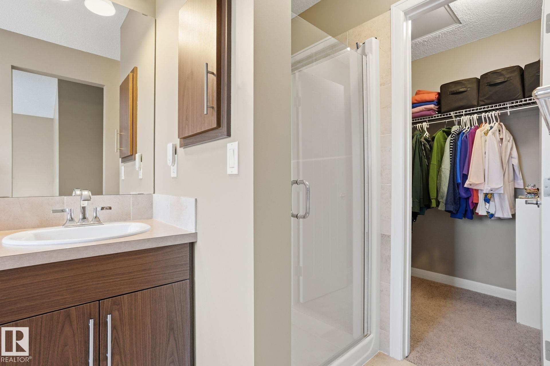 1148 Mcconachie Boulevard, Edmonton, AB - Indoor Photo Showing Bathroom