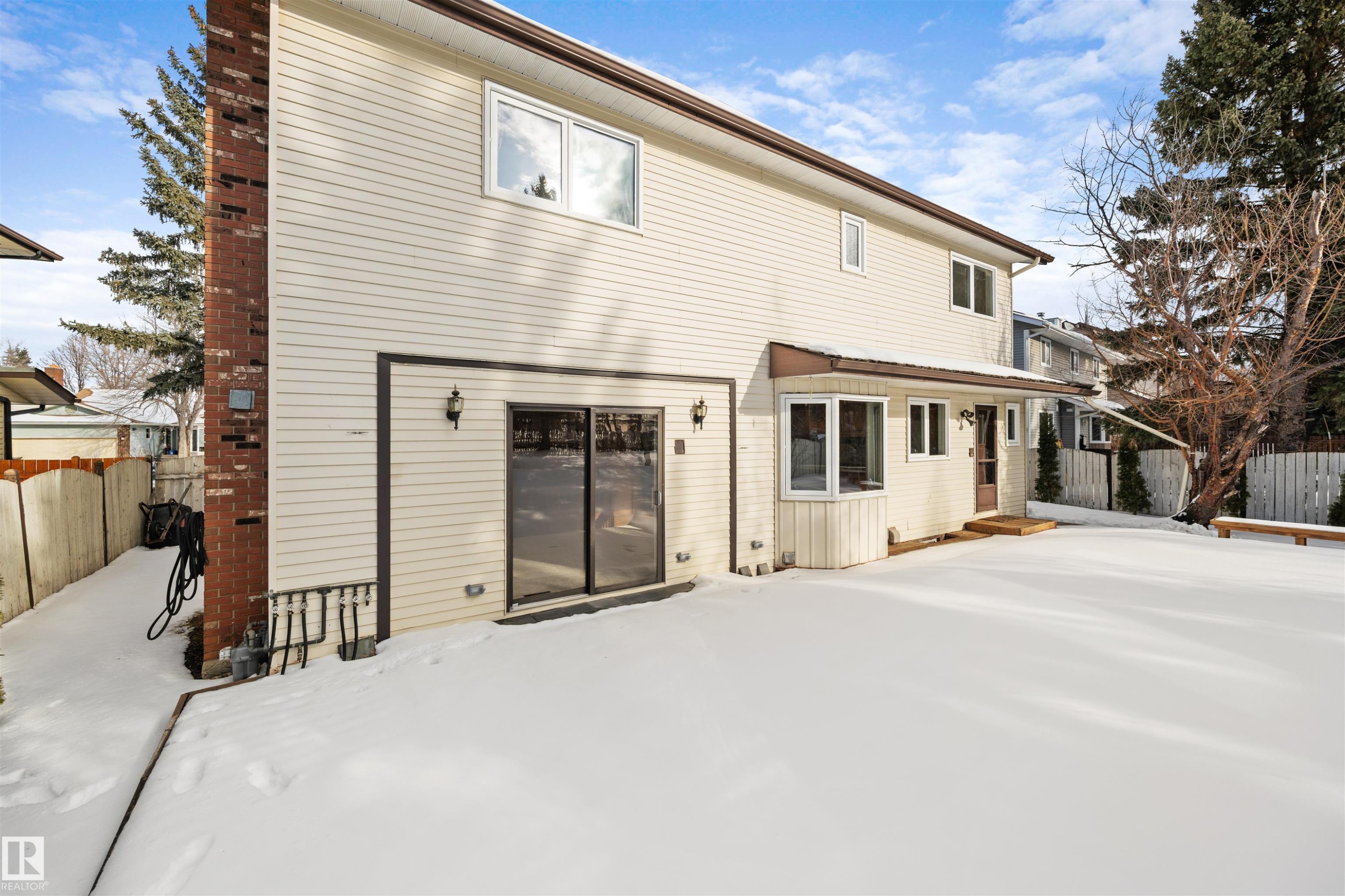 823 Richards Crescent, Edmonton, AB - Outdoor With Exterior