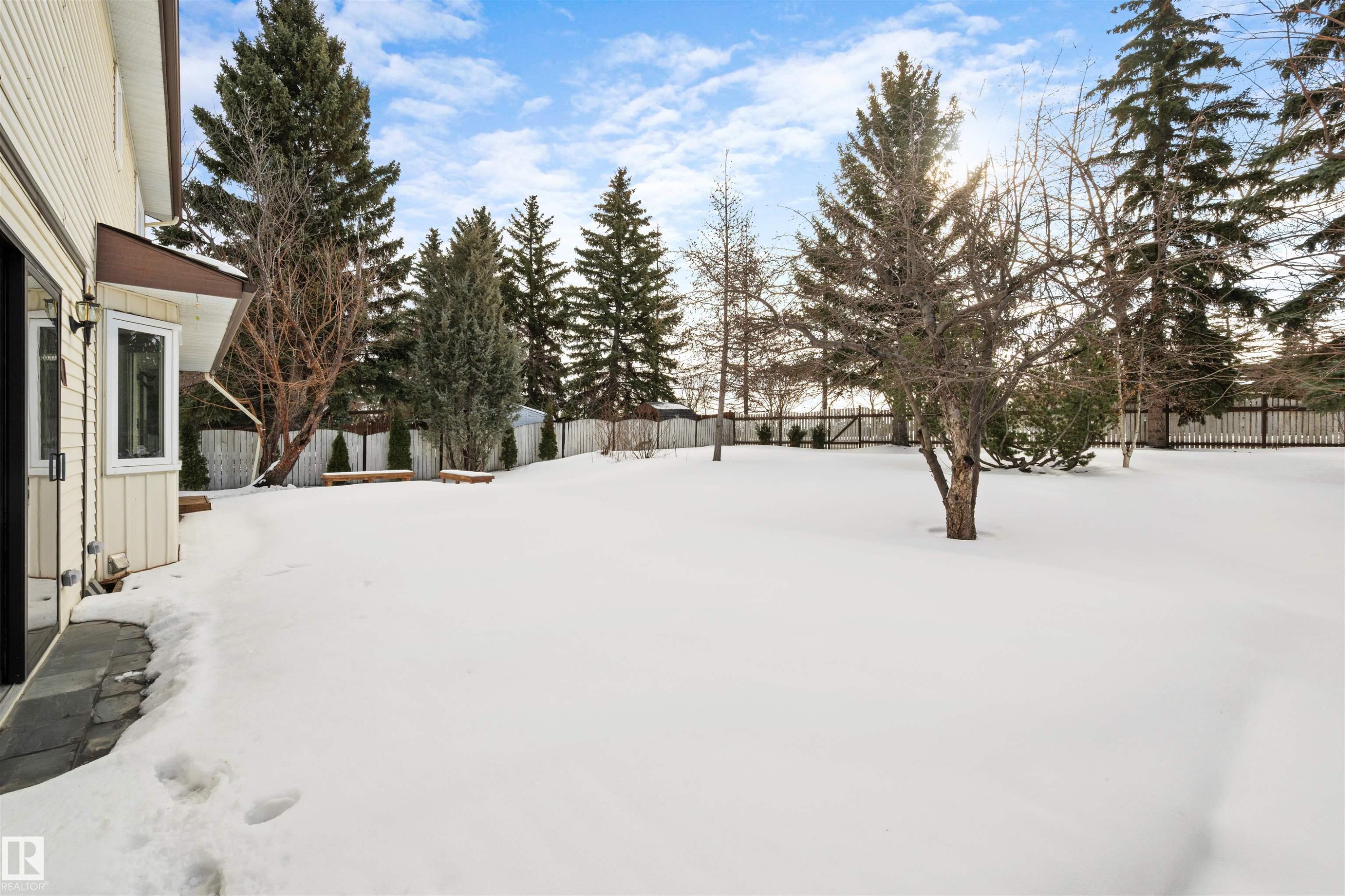 823 Richards Crescent, Edmonton, AB - Outdoor