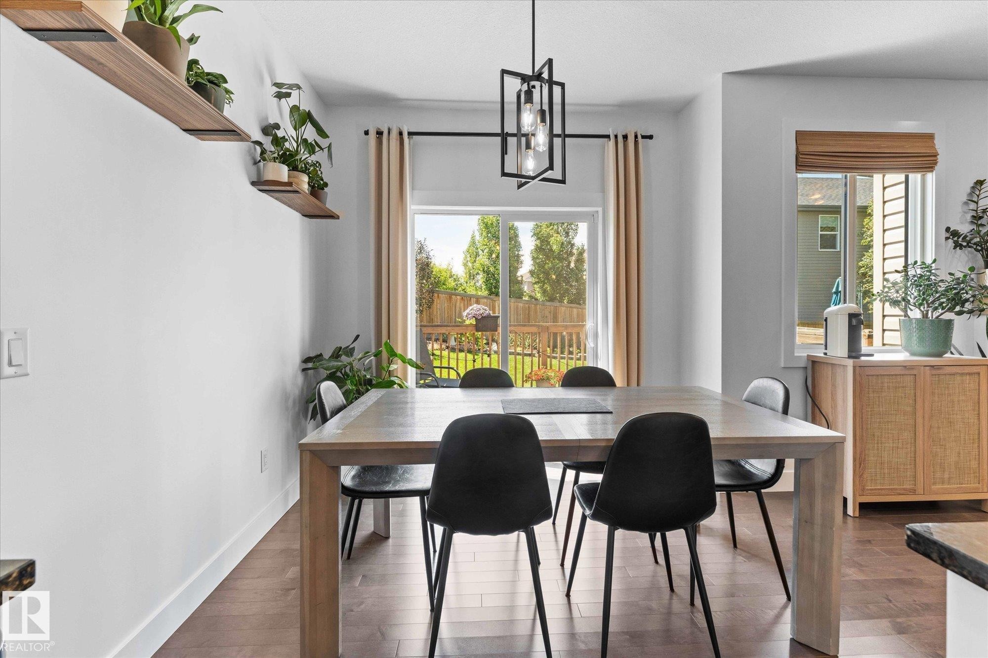 5432 Allbright Square, Edmonton, AB - Indoor Photo Showing Dining Room