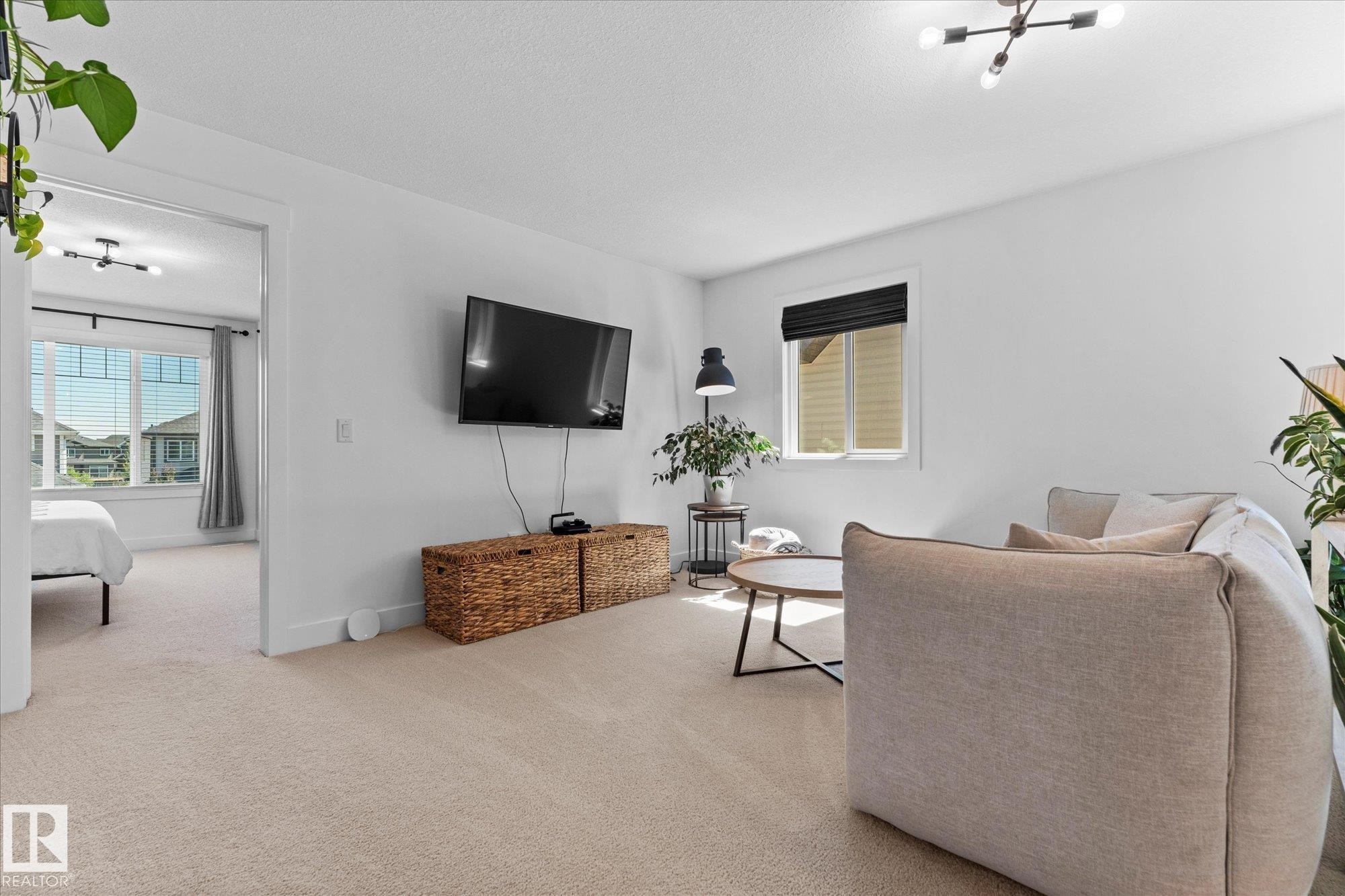 5432 Allbright Square, Edmonton, AB - Indoor