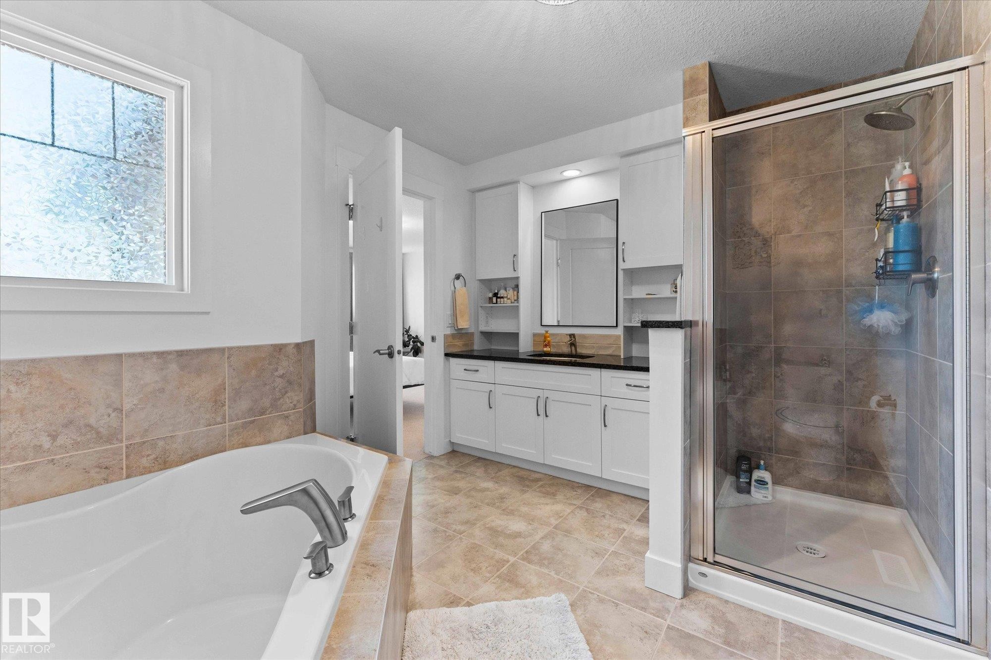 5432 Allbright Square, Edmonton, AB - Indoor Photo Showing Bathroom