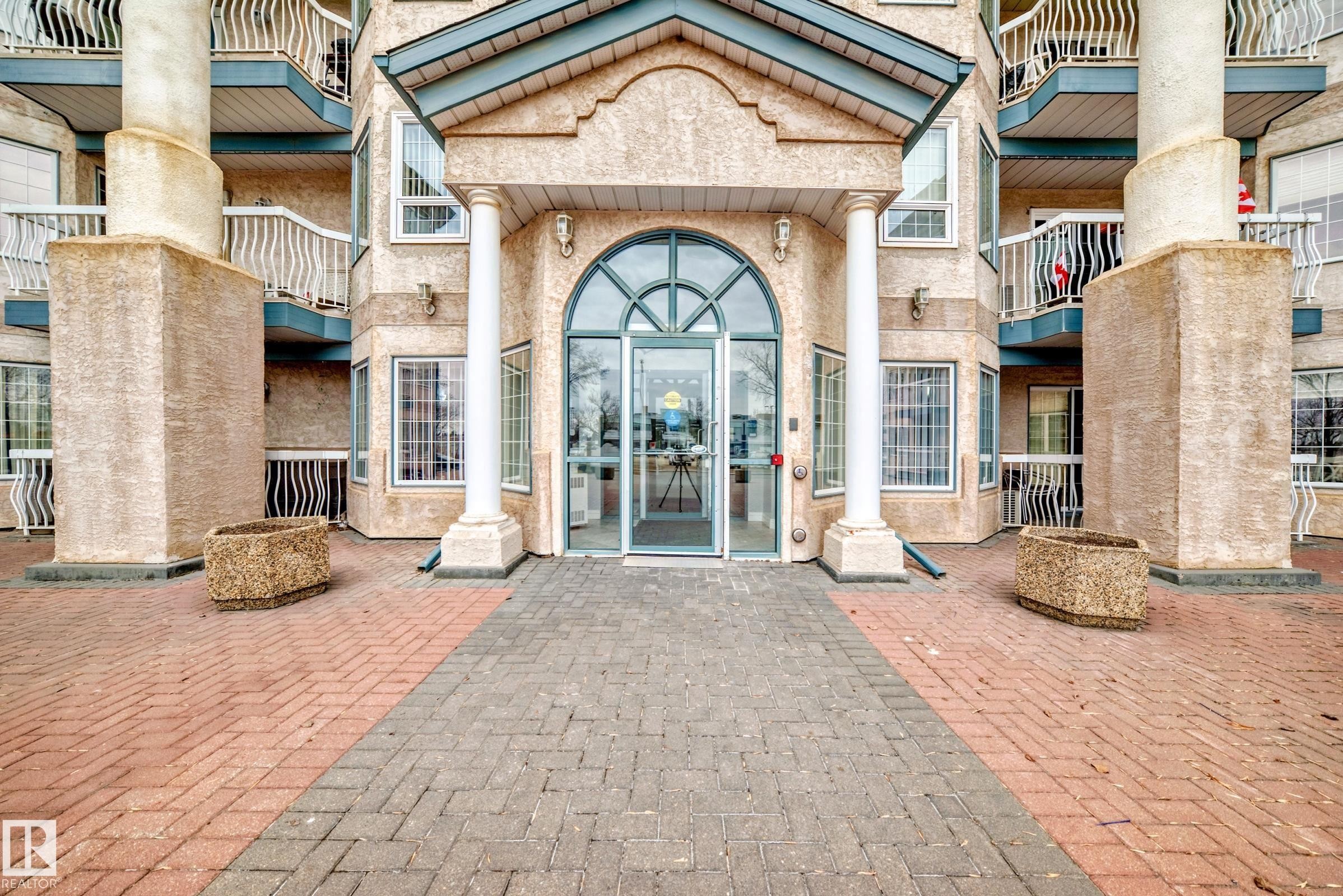 302 13450 114 Avenue, Edmonton, AB - Outdoor
