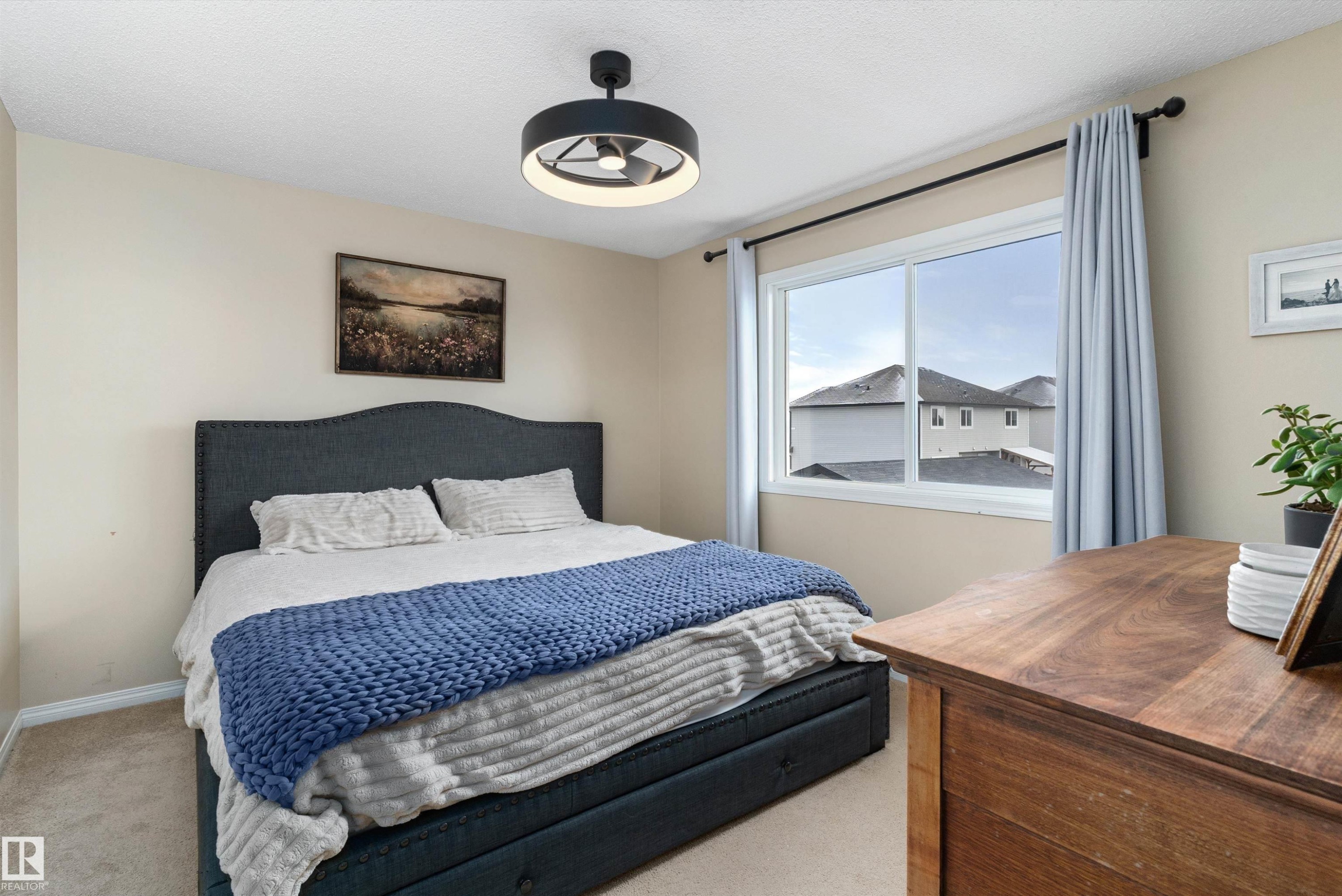 419 Songhurst Place, Leduc, AB - Indoor Photo Showing Bedroom