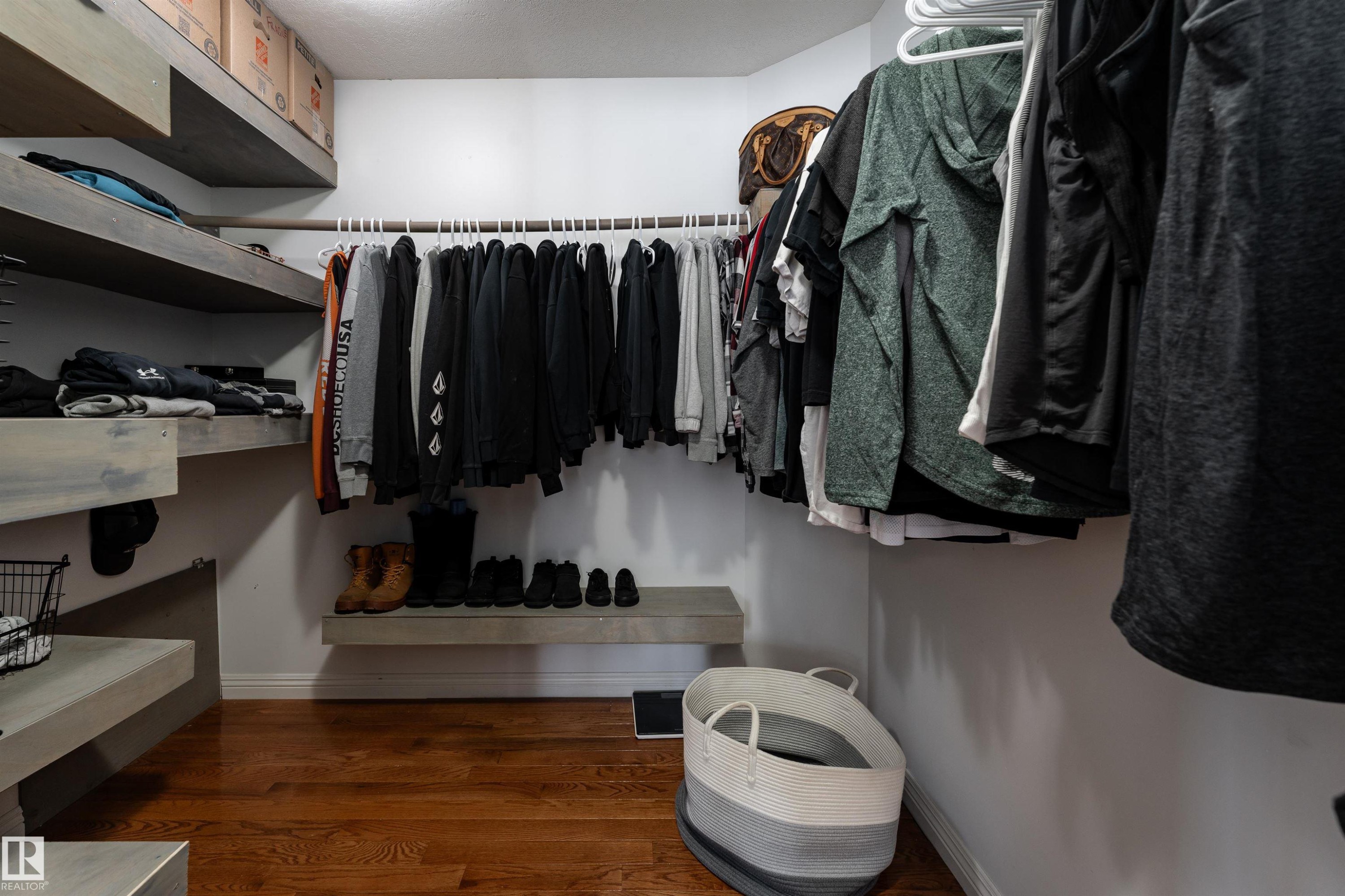 21 Power Drive, Rural Lac Ste. Anne County, AB - Indoor With Storage