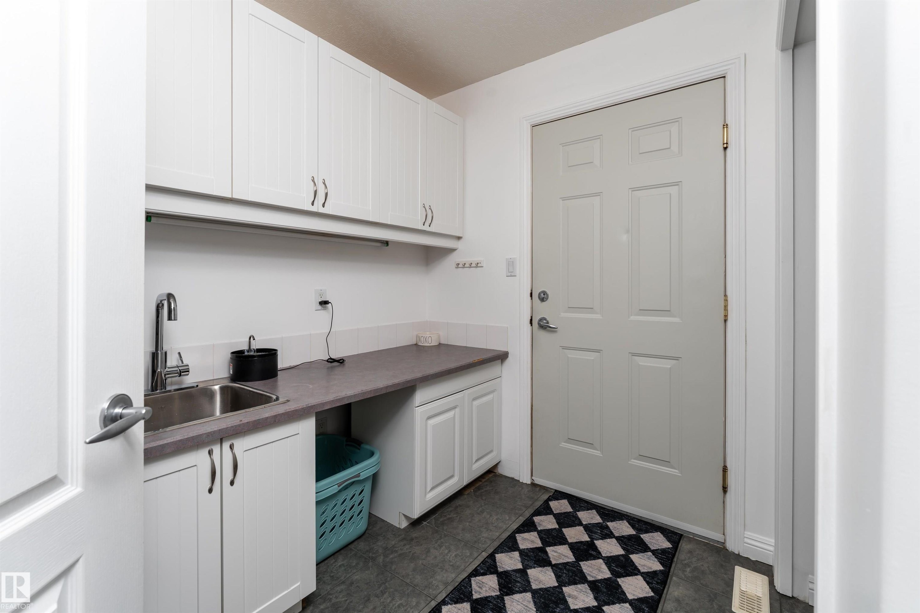 21 Power Drive, Rural Lac Ste. Anne County, AB - Indoor