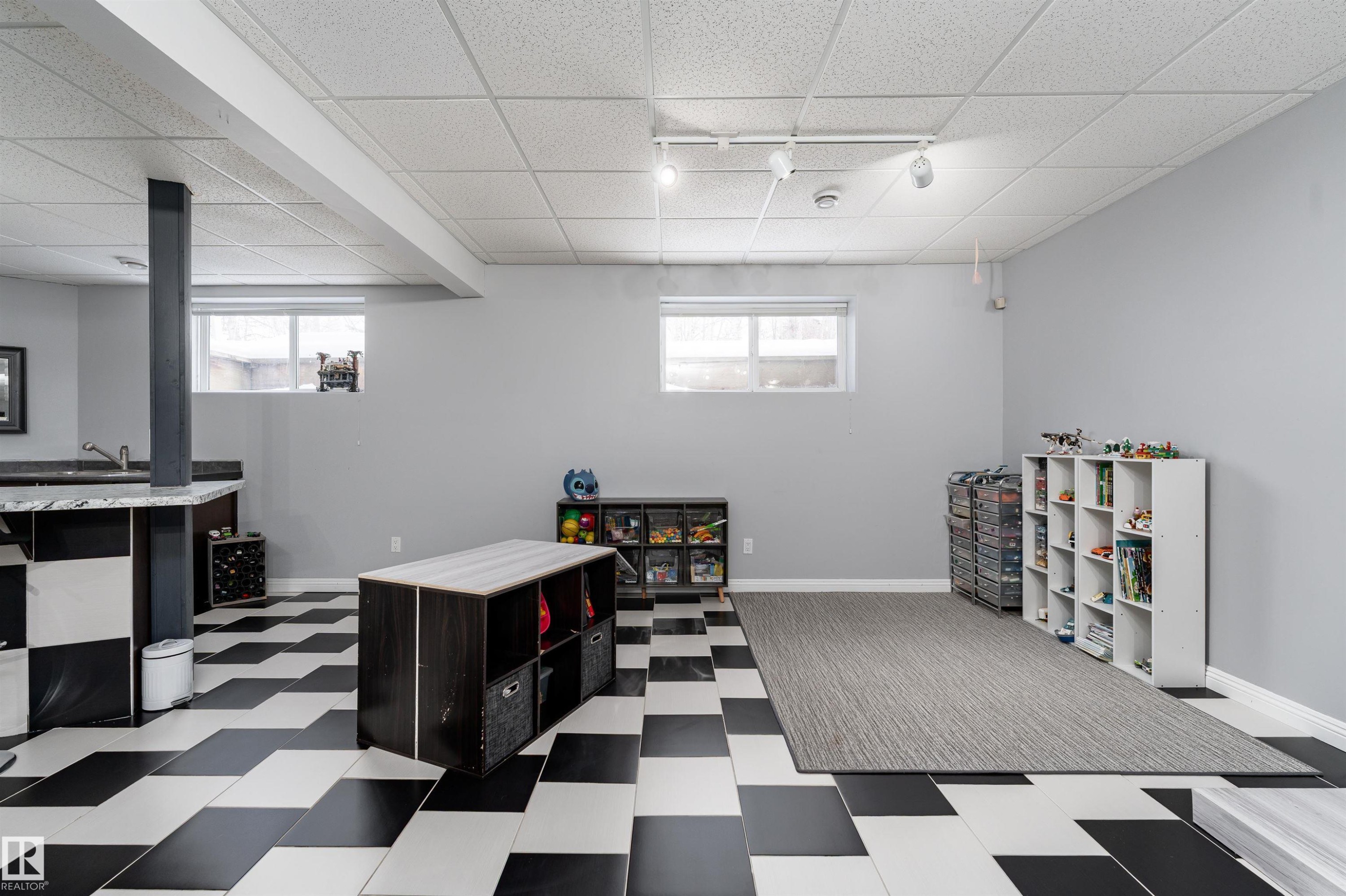 21 Power Drive, Rural Lac Ste. Anne County, AB - Indoor