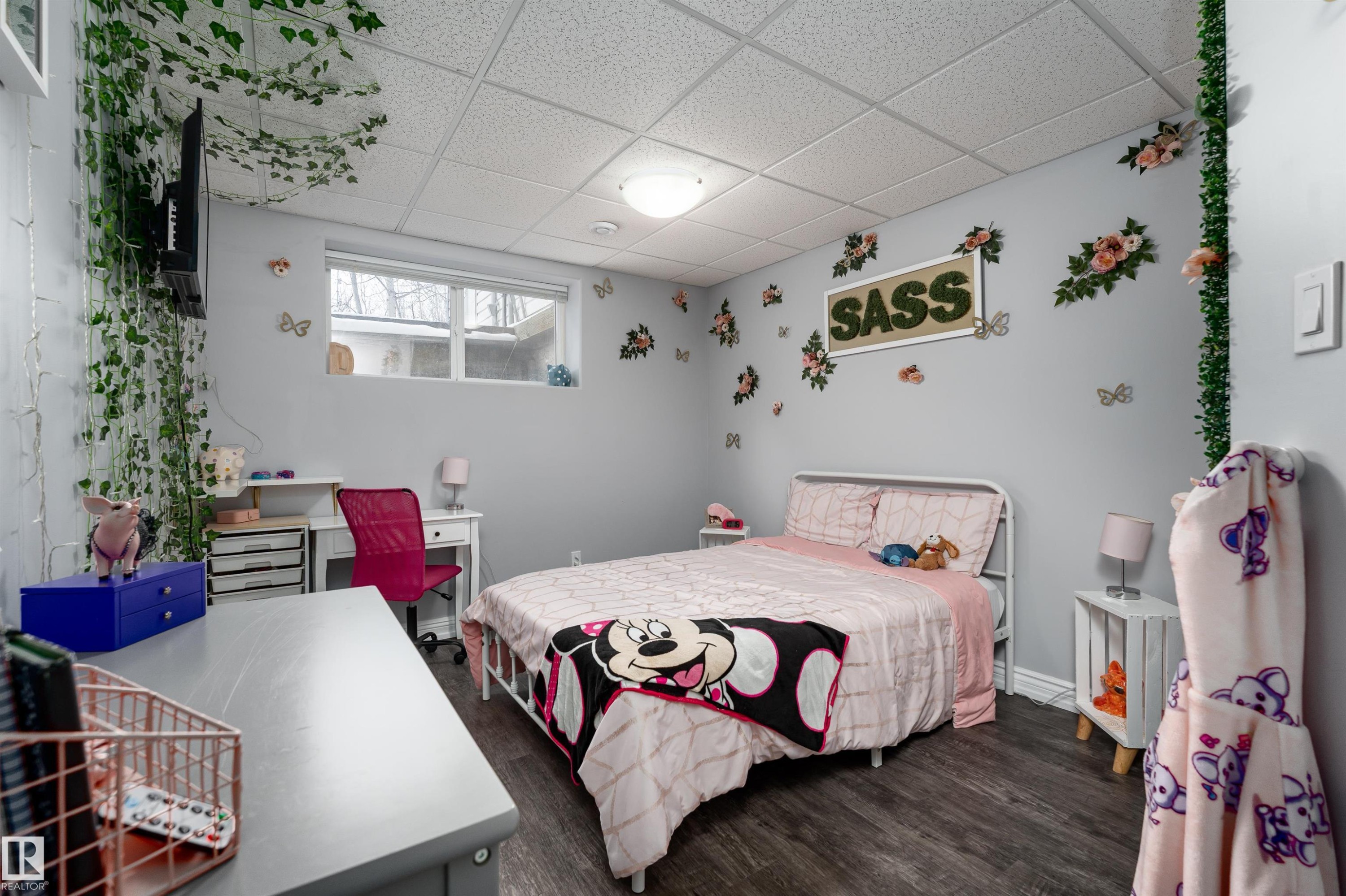 21 Power Drive, Rural Lac Ste. Anne County, AB - Indoor Photo Showing Bedroom