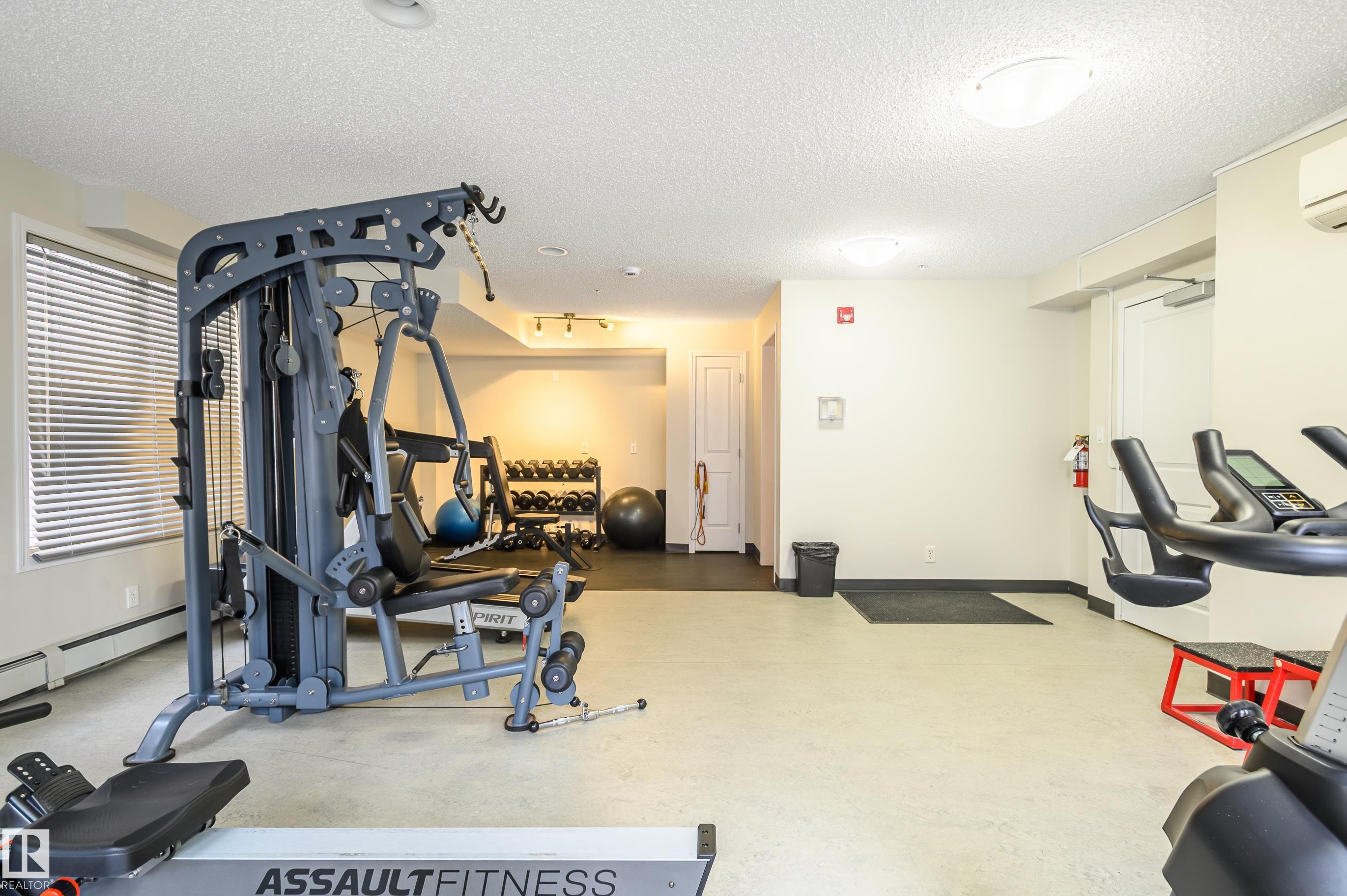 213 105 Ambleside Drive, Edmonton, AB - Indoor Photo Showing Gym Room
