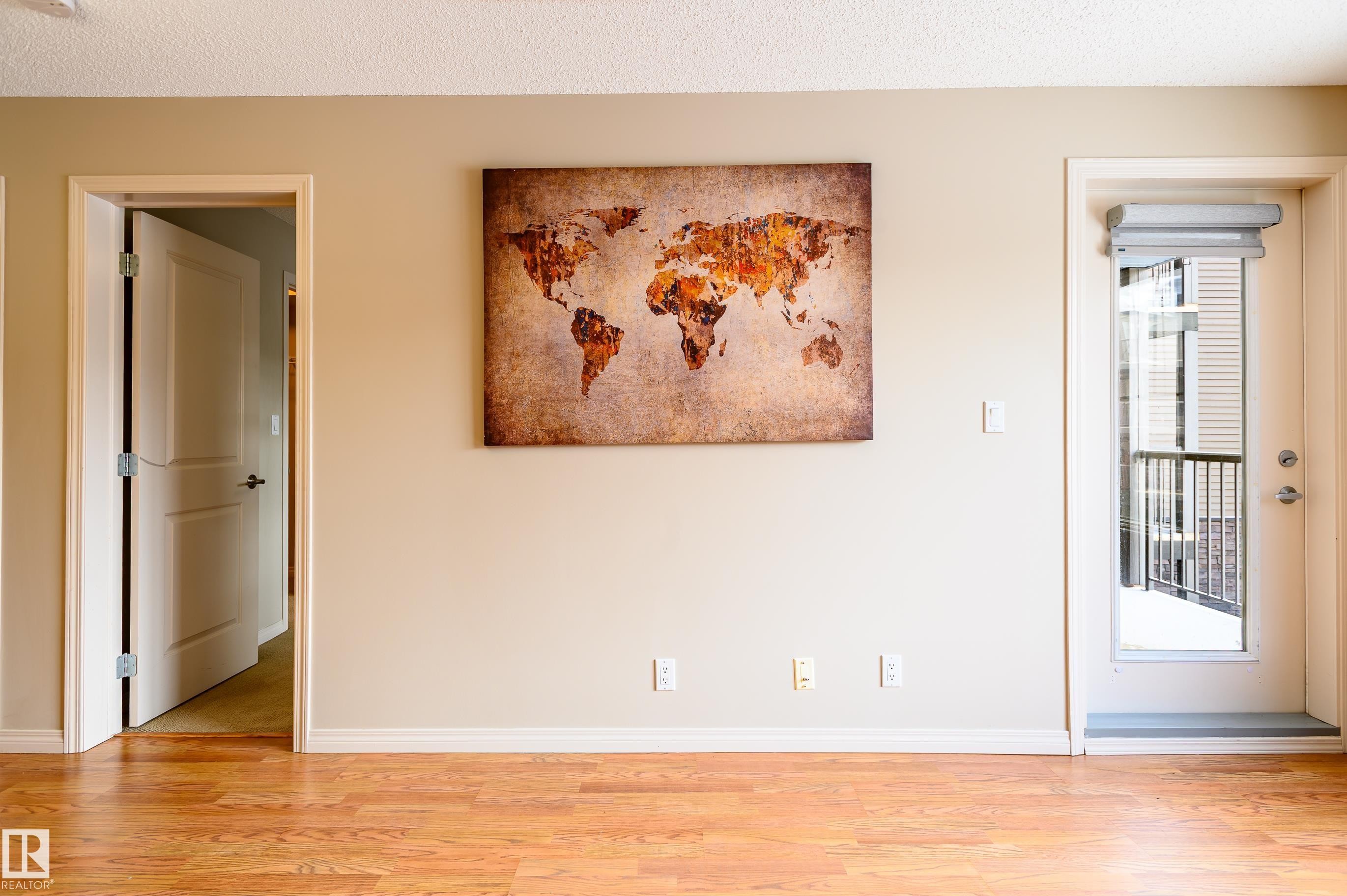 213 105 Ambleside Drive, Edmonton, AB - Indoor Photo Showing Other Room